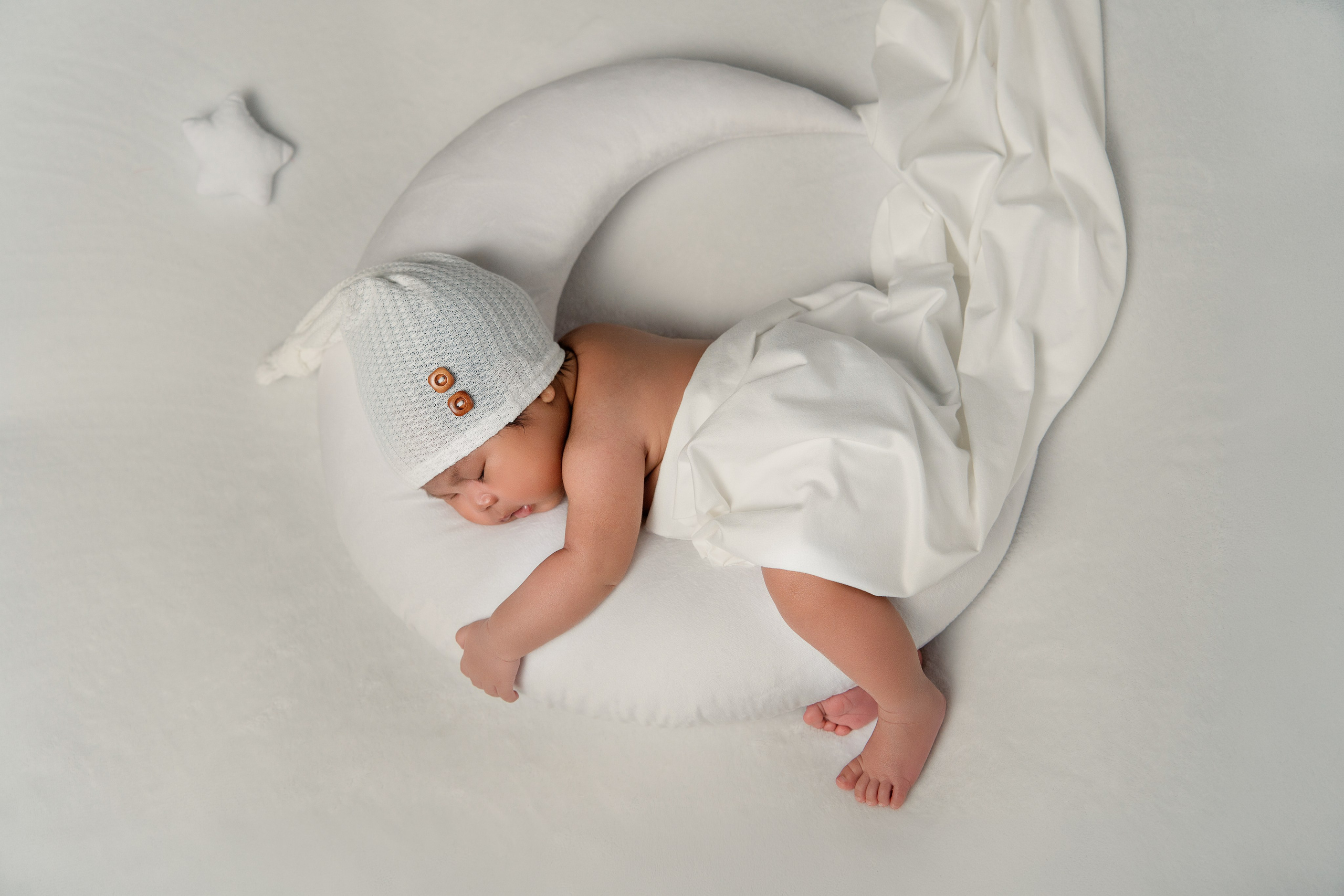 Newborn Photographer black&blonde