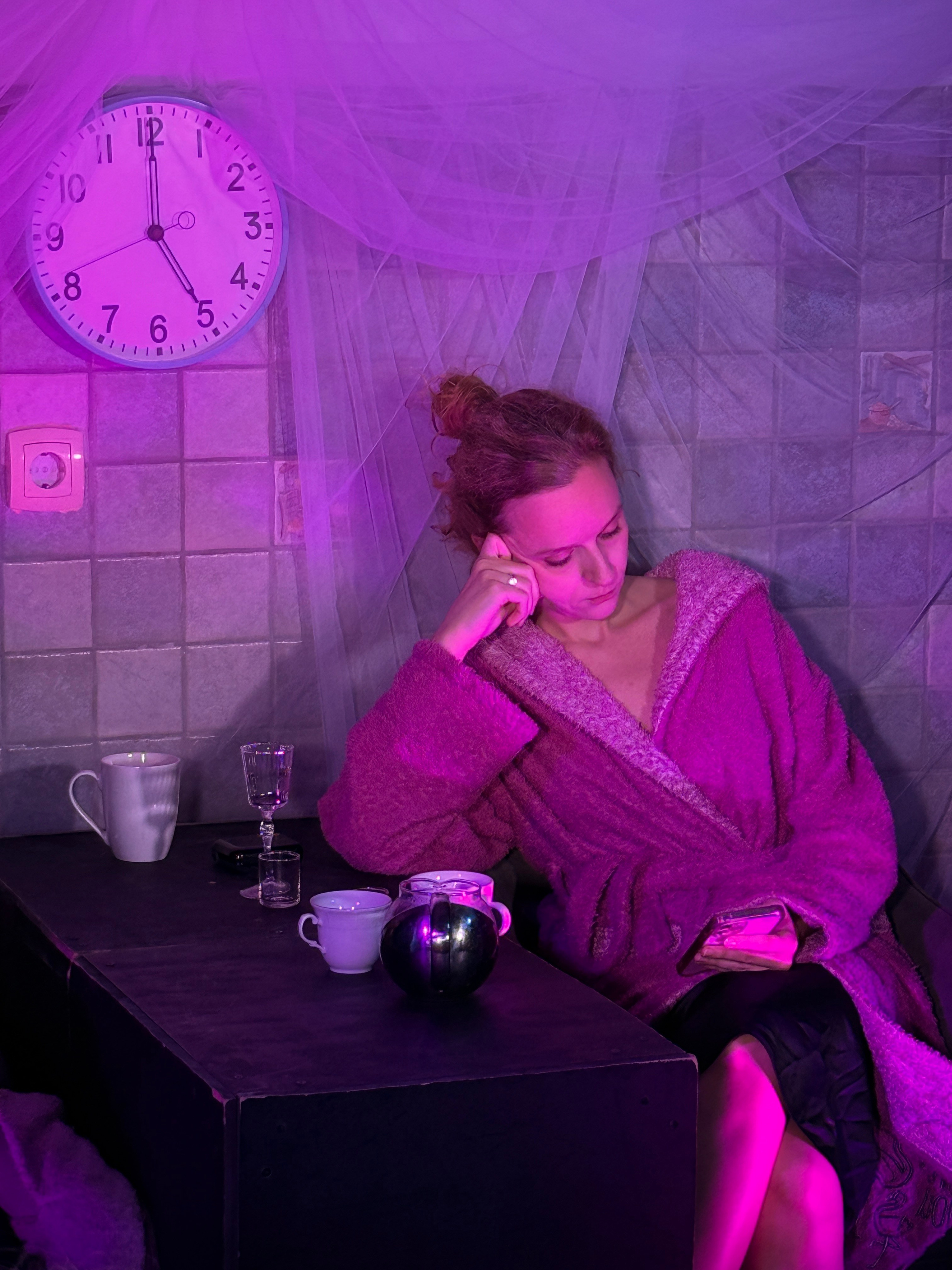 Фоторепортаж вистави у Будві. Портретний фотограф Альона Новгородцева