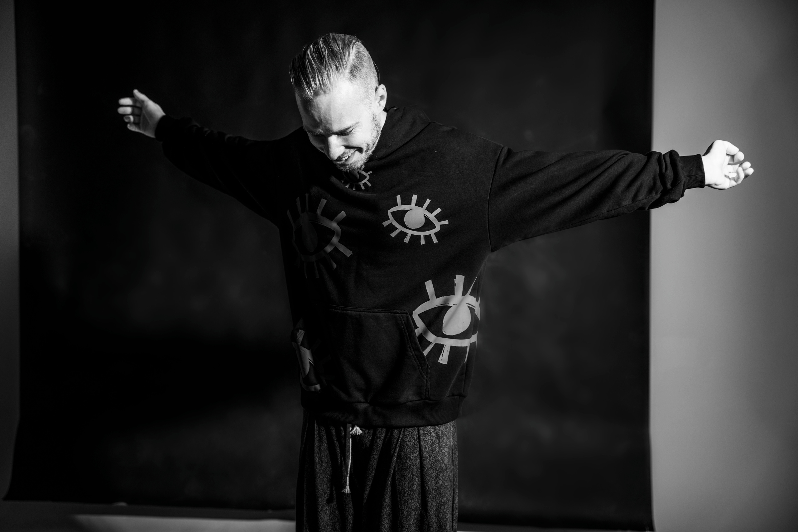 “STAS DAVYDOV” MERCH. Anna Omni — concept photographer and digital artist in Riga, Latvia