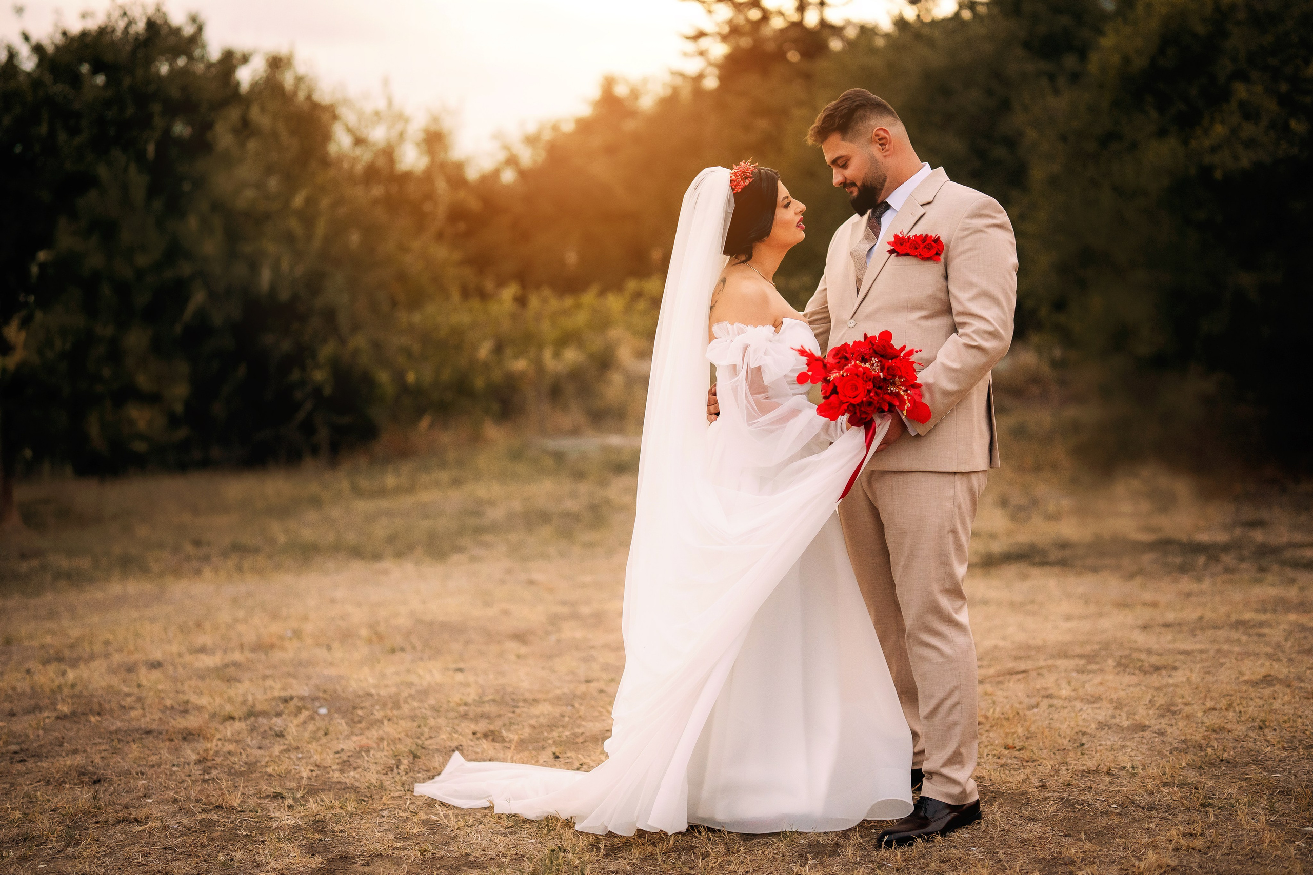 Camelia si Andrei - Traditional Love Story. Fotografi de nunta in Bucuresti, Iulia si Stefan Ovidiu
