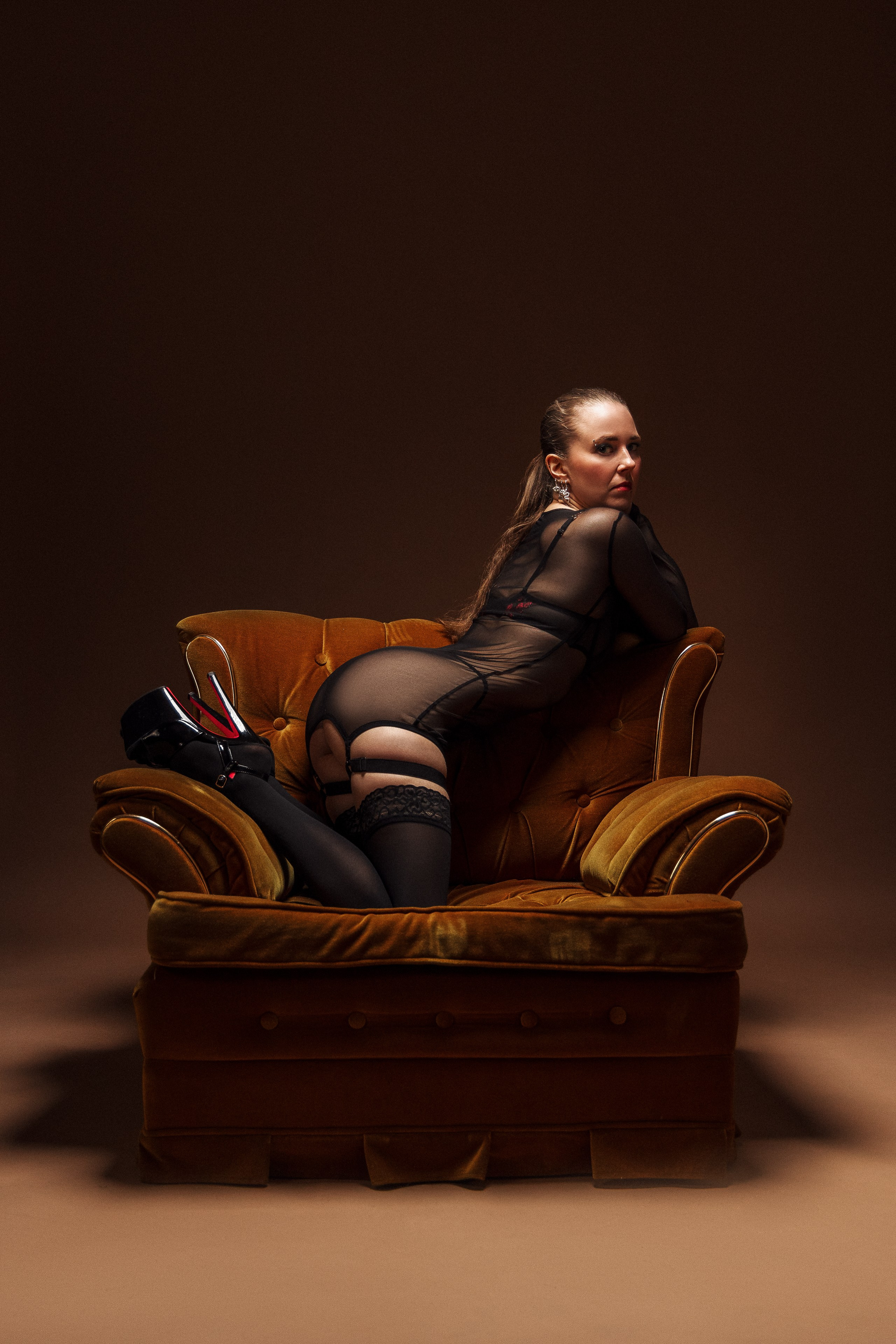 Izzabella 11.02.2025. Portree- ja perefotograaf Anton Hansen Tallinnas, Eestis