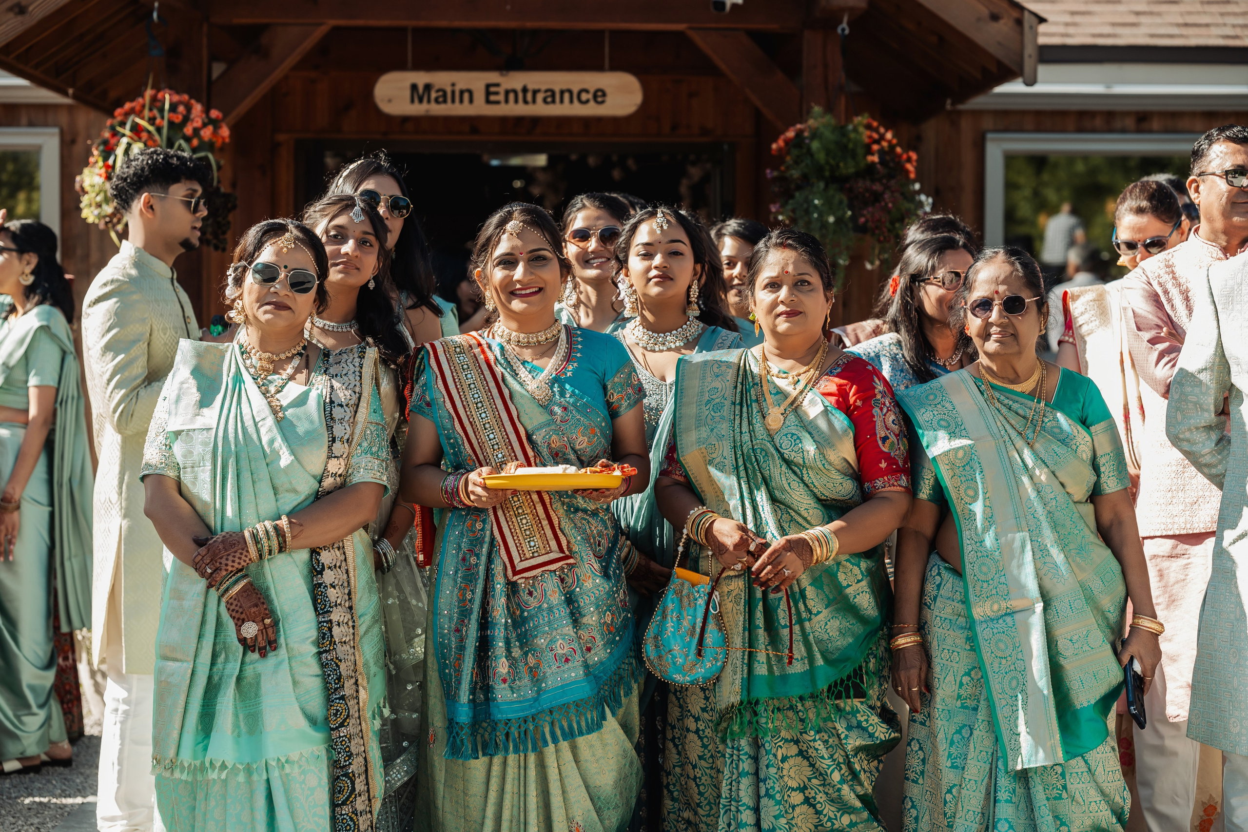 Darshil & Shailja. Wedding Photographer & Cinematographer studios