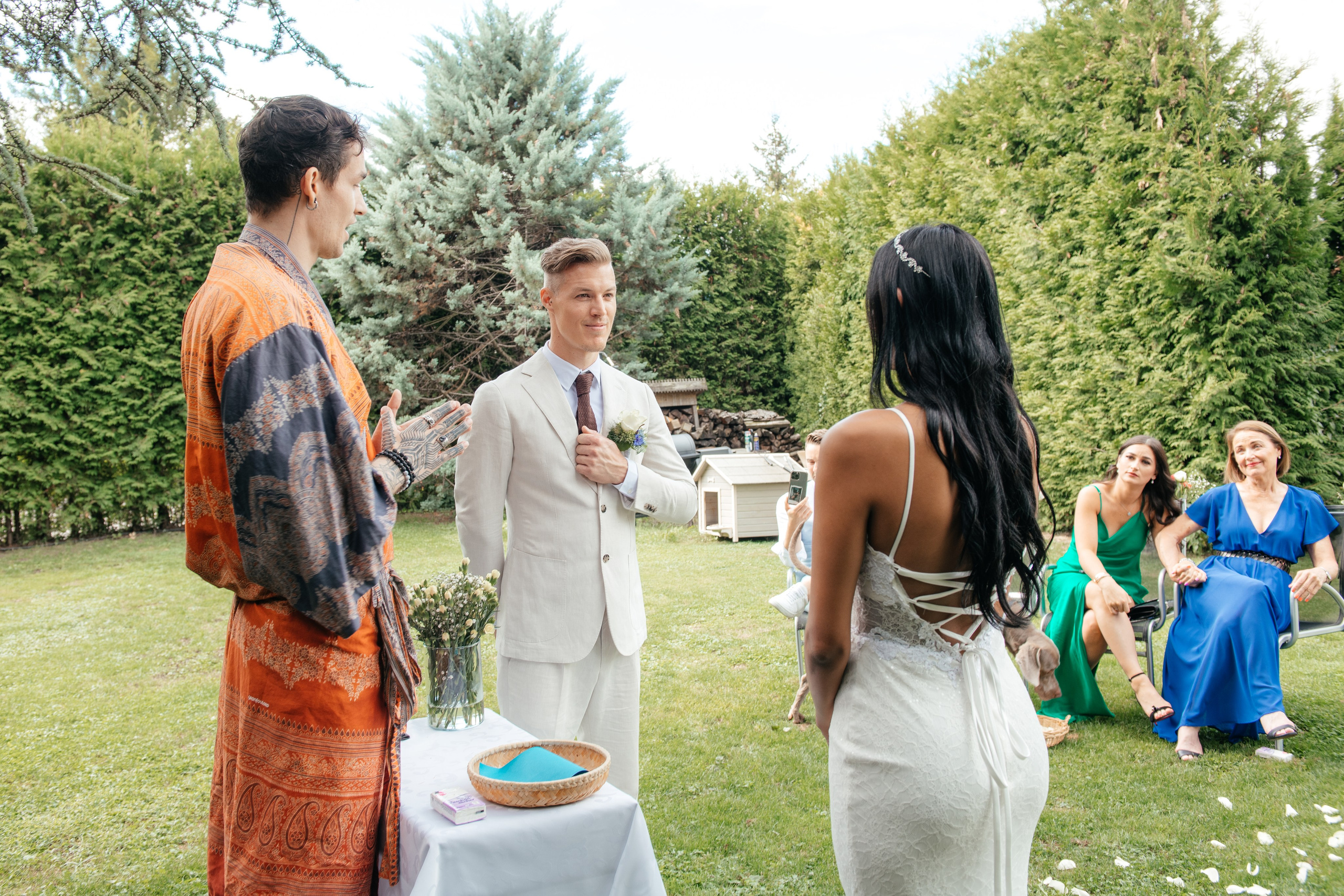 KAIANE & BENJAMIN Meilen, Switzerland. I am Elena Altendorfer. Wedding photographer in Zurich and Switzerland