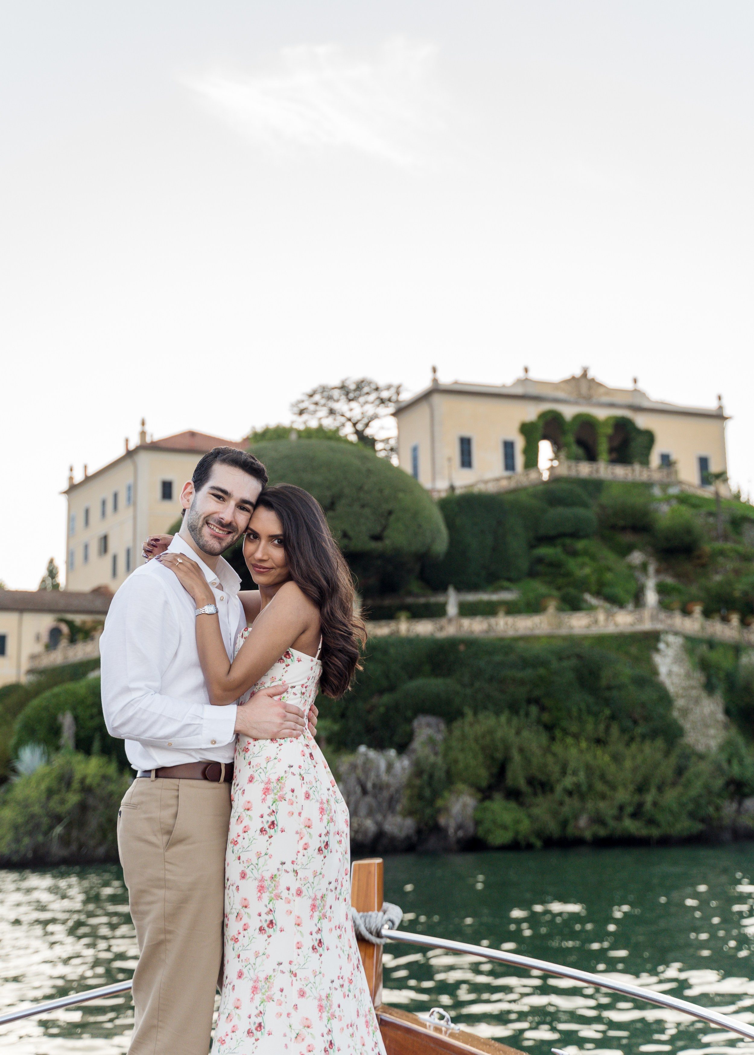 Villa Balbianello Luxury Boat Proposal. Proposal Photographer in Lake Como