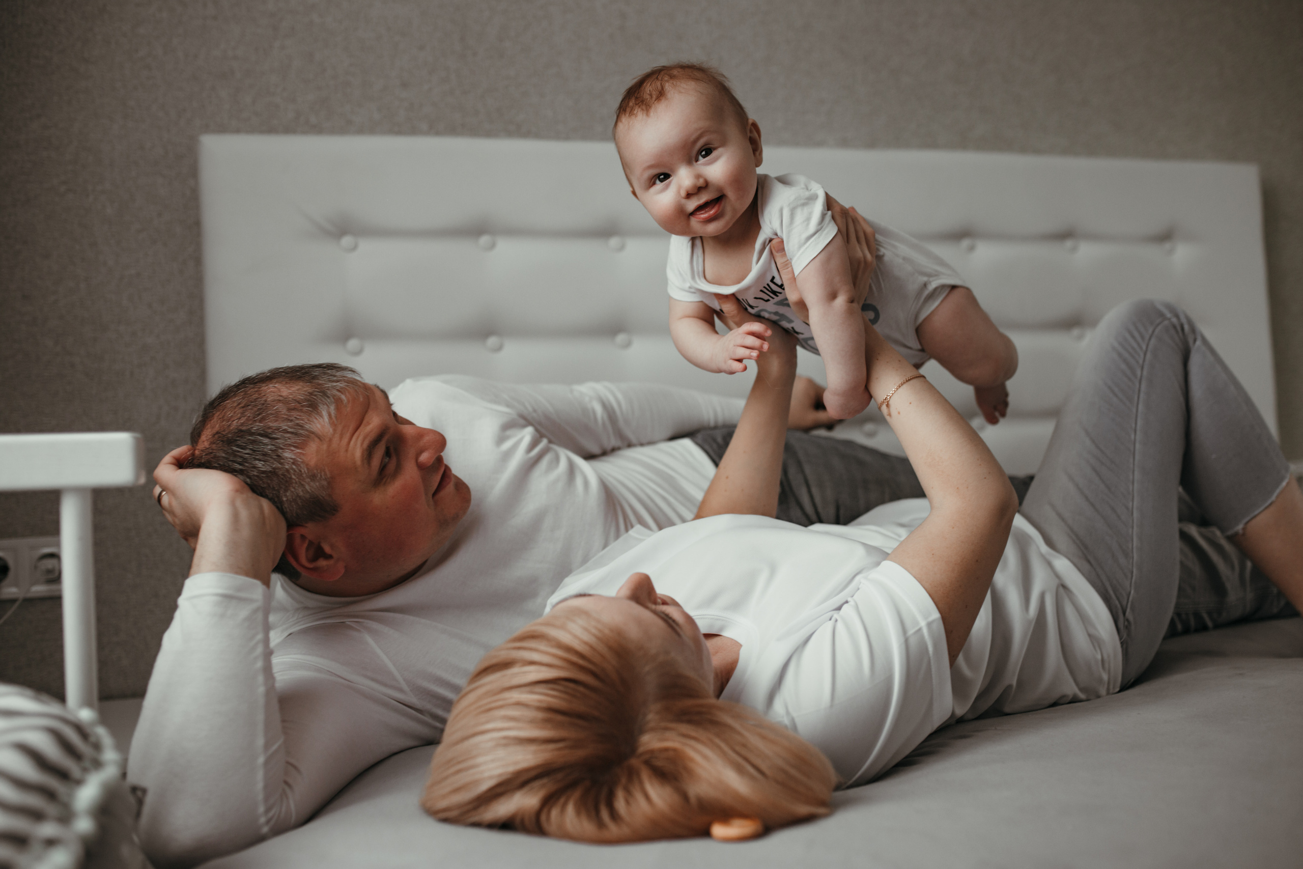 Alexa and Michail. Portrait family photographer in Berlin Elena Zakh