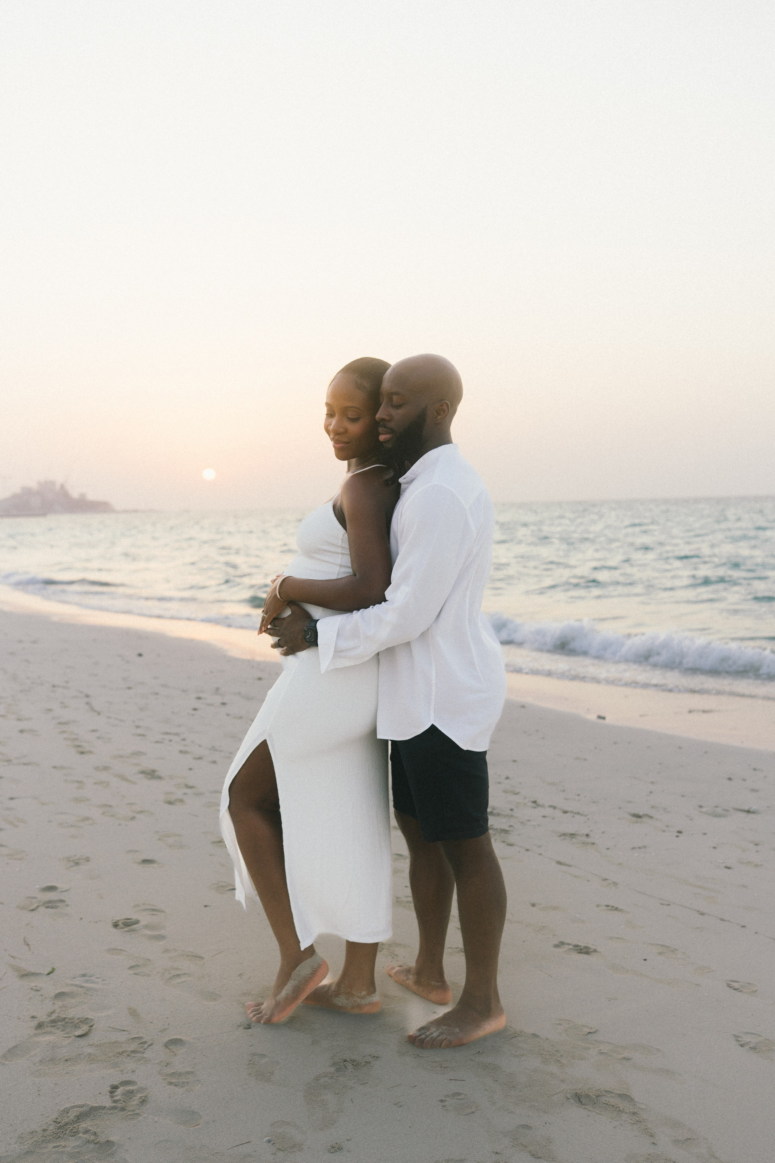 Sola’s pregnancy. Professional Photographer Abu Dhabi, Dubai — Yulia Ismoilova | 2025