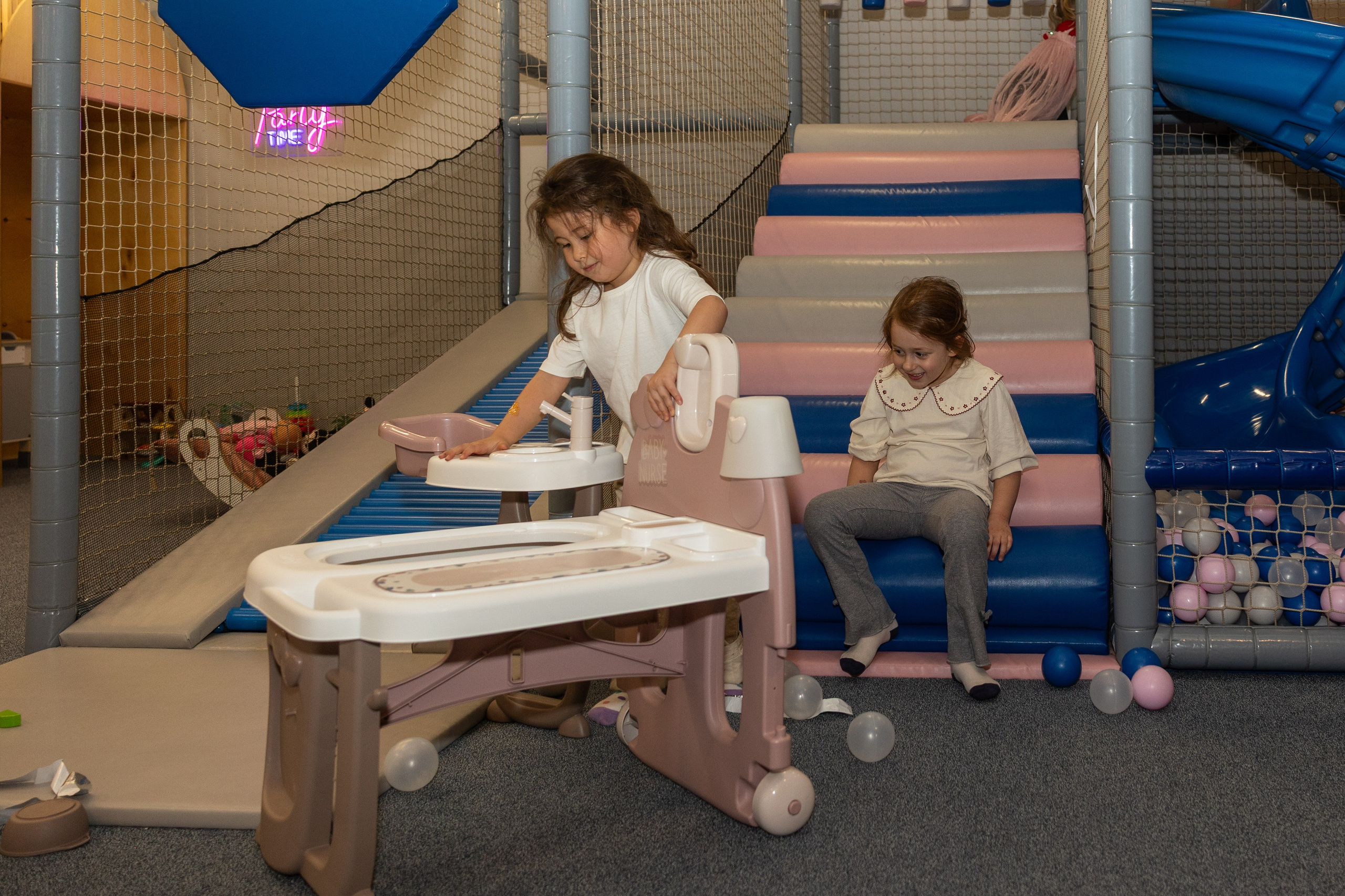 День рождения Артёма 24 января 2026 года. Семейный и детский фотограф в Варшаве Мила Бобровская