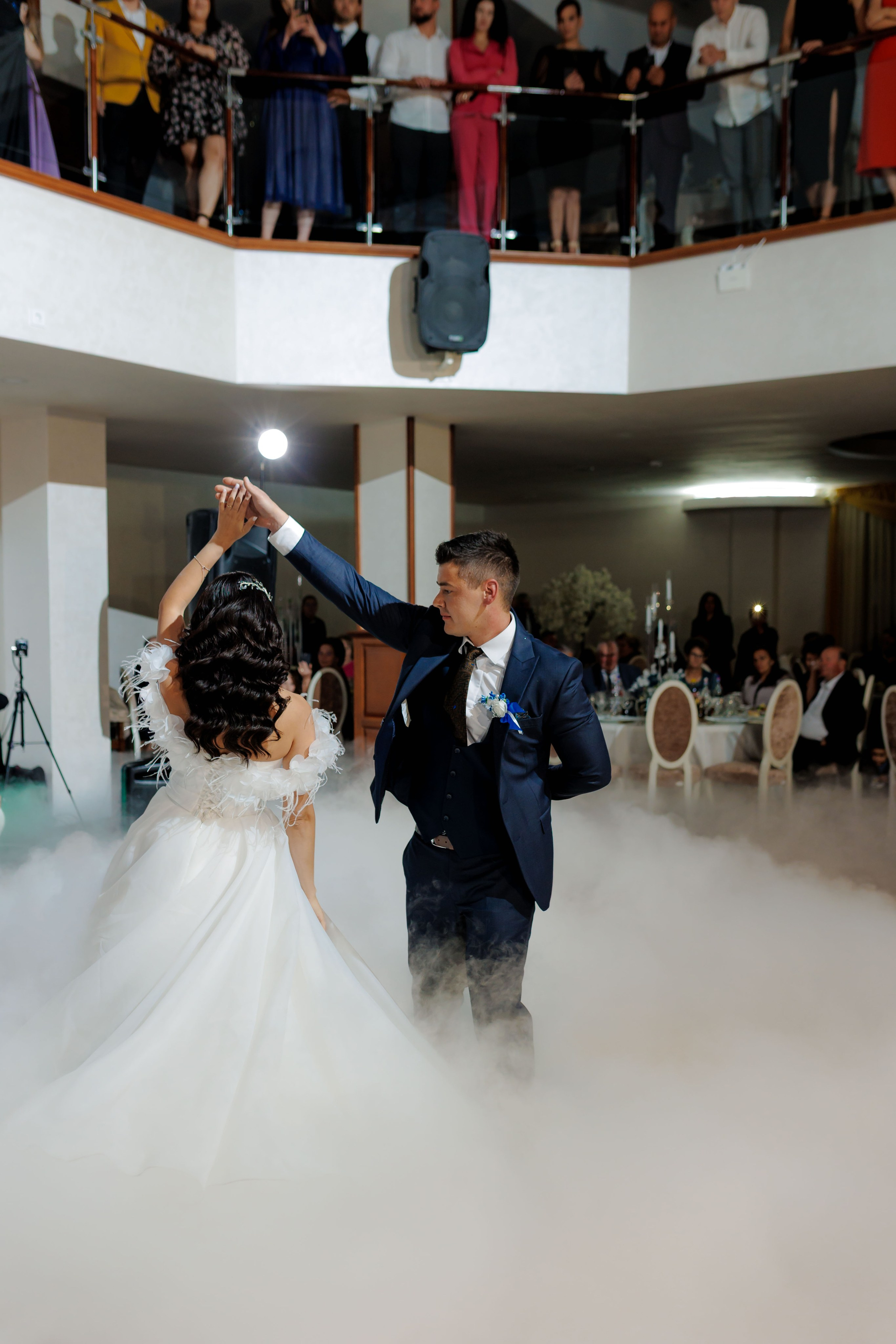 Loredana & Emilian – Ziua Nunții | Videografie - fotografie Botez Suceava, Iași, Botoșani. Servicii foto-video profesionale, pentru momente de neuitat