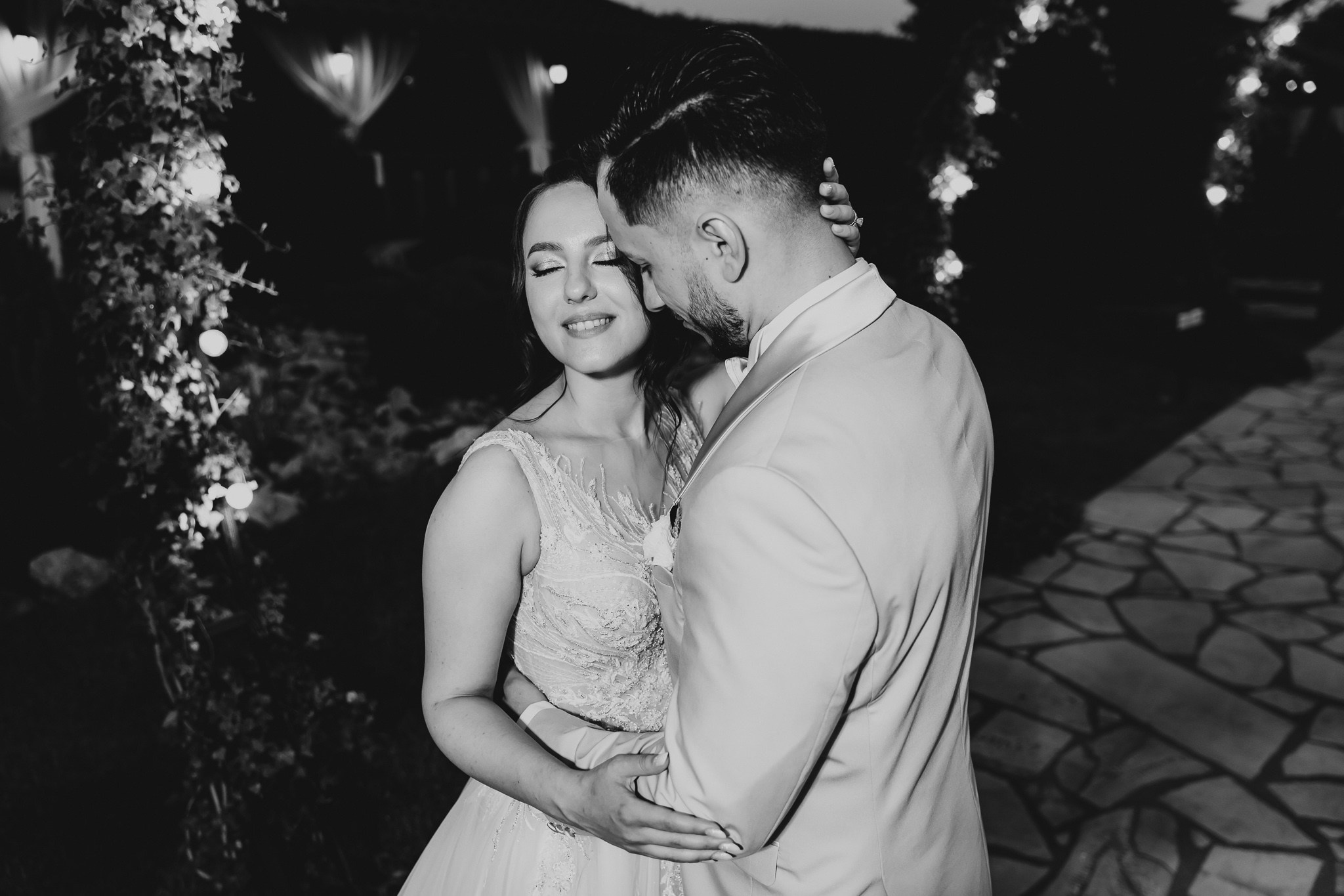 Ioana & Ionuț | Nuntă de poveste la Păstrăvăria Poiana din Mălini județul Suceava. Servicii foto-video profesionale, pentru momente de neuitat