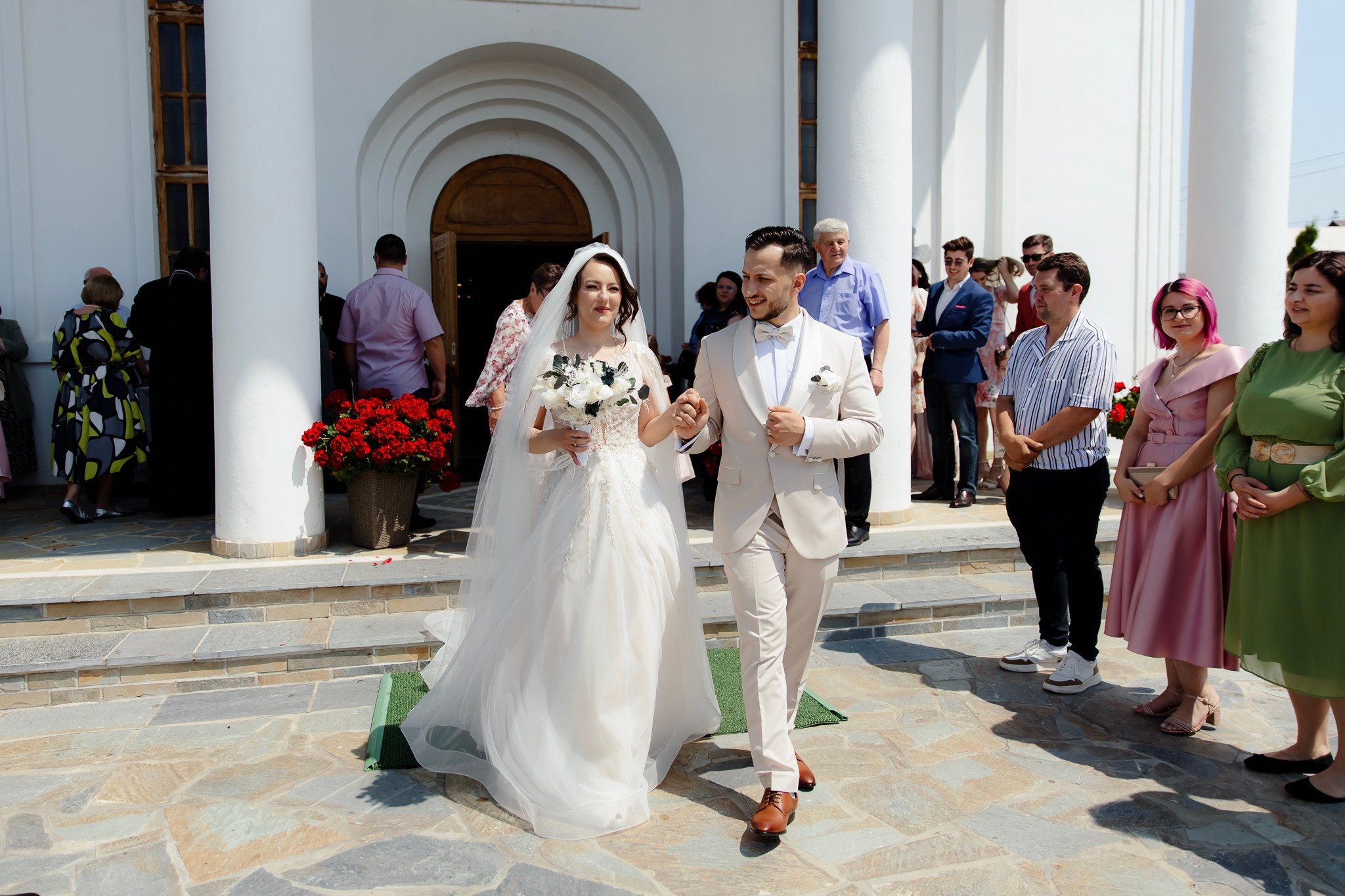 Ioana & Ionuț | Nuntă de poveste la Păstrăvăria Poiana din Mălini județul Suceava. Servicii foto-video profesionale, pentru momente de neuitat