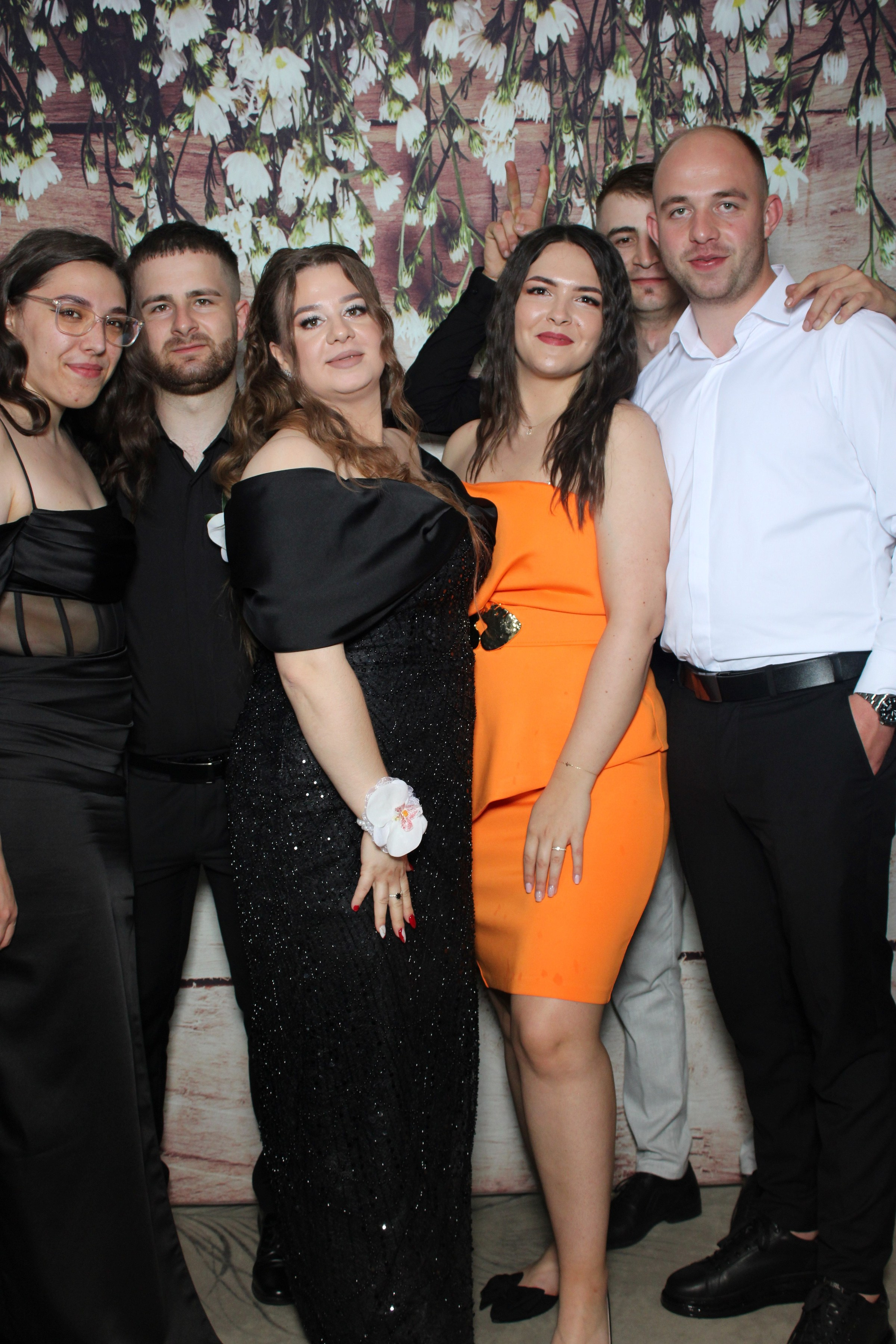 Nunta Denisa & Daniel – Zâmbete și distracție cu Oglinda Amintirilor Suceava