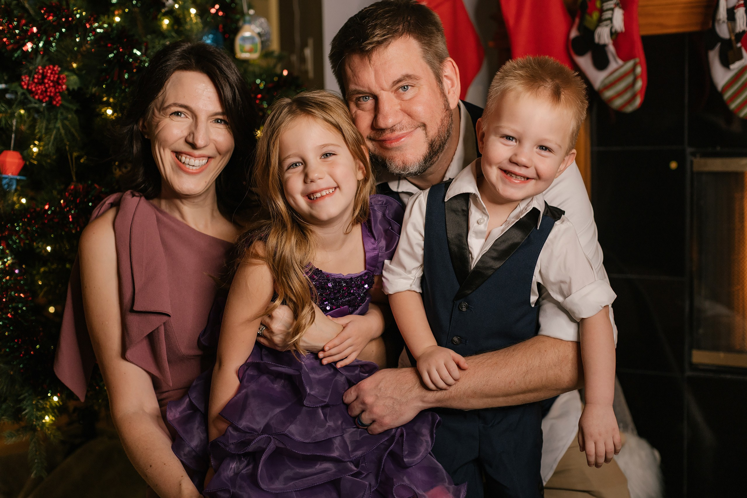 12.07.2025 Christmas Photoshoot. Wedding family event photographer in Chicago Nick Yushevich