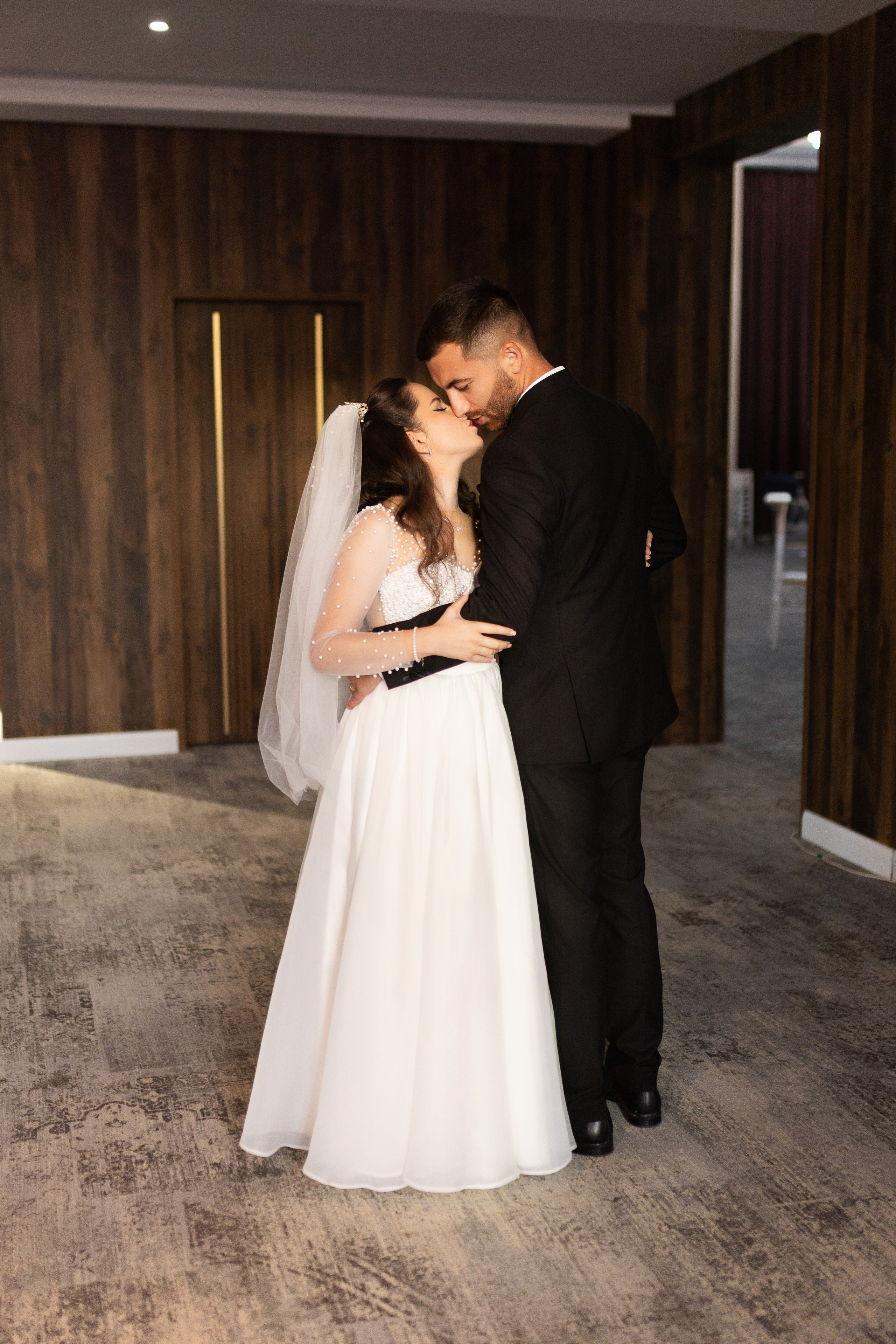 Ana-Maria & Bogdan. Vlad Aconstantinesei Photographer