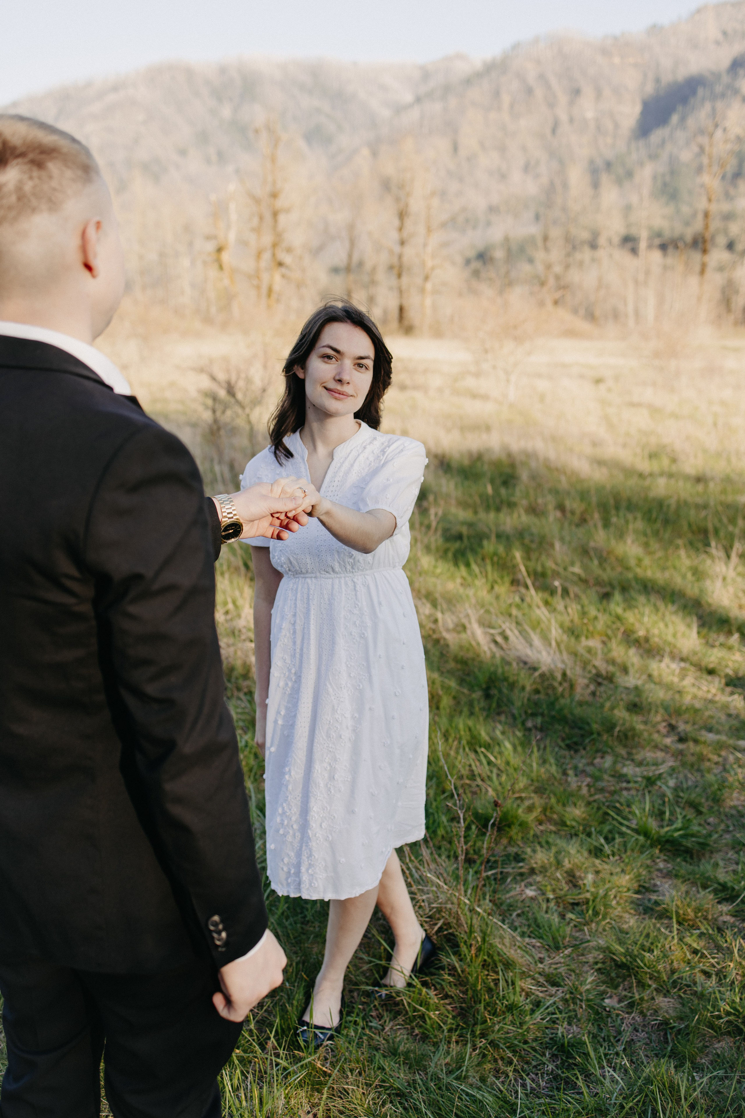 Engagement. Eikanmedia | Photographer and videographer capturing weddings, families, engagements, pregnancy & newborns | Vancouver, WA | USA