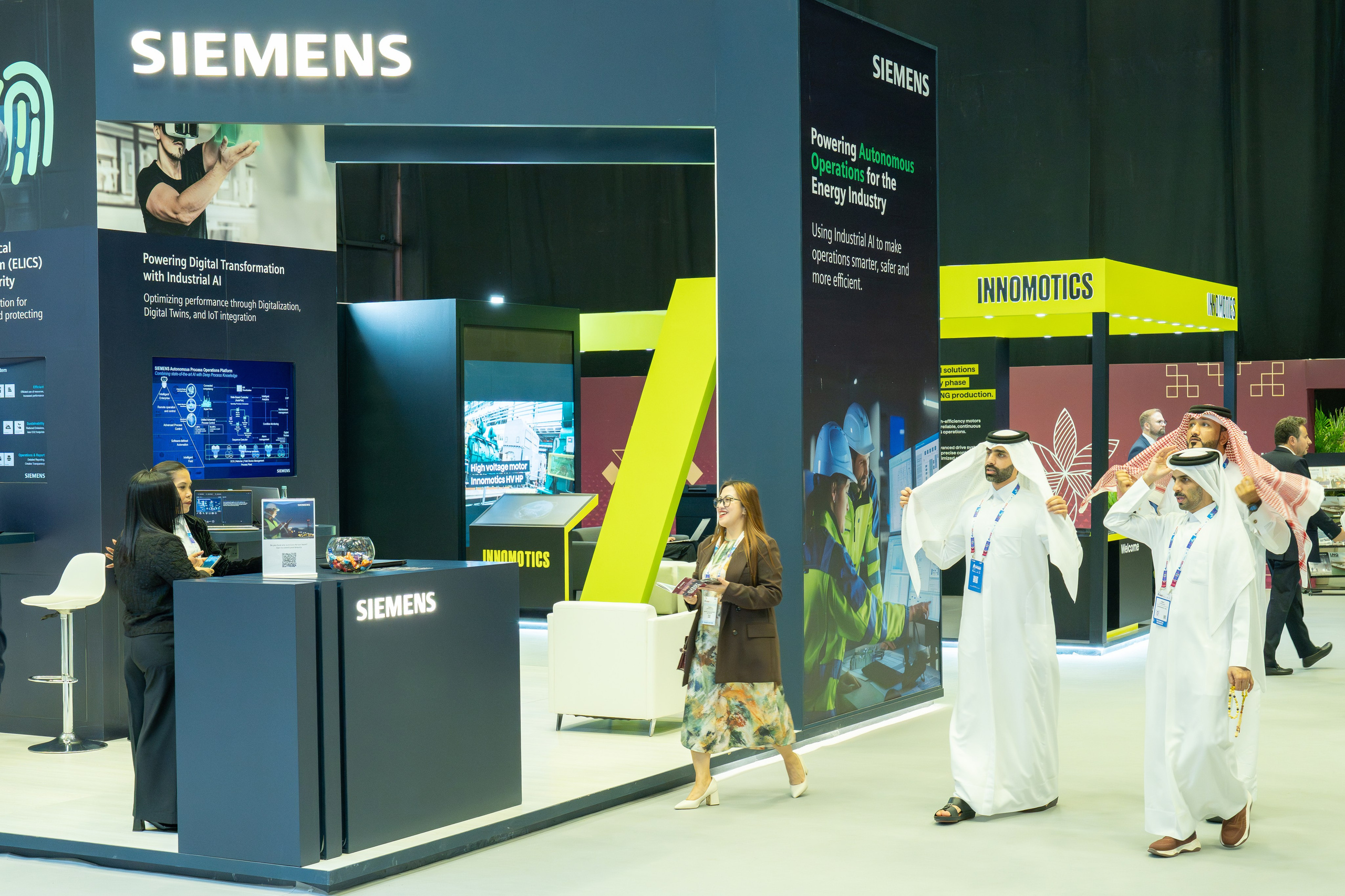 Inside Qatar LNG Forum 2026. Family, fashion & event photographer in Doha