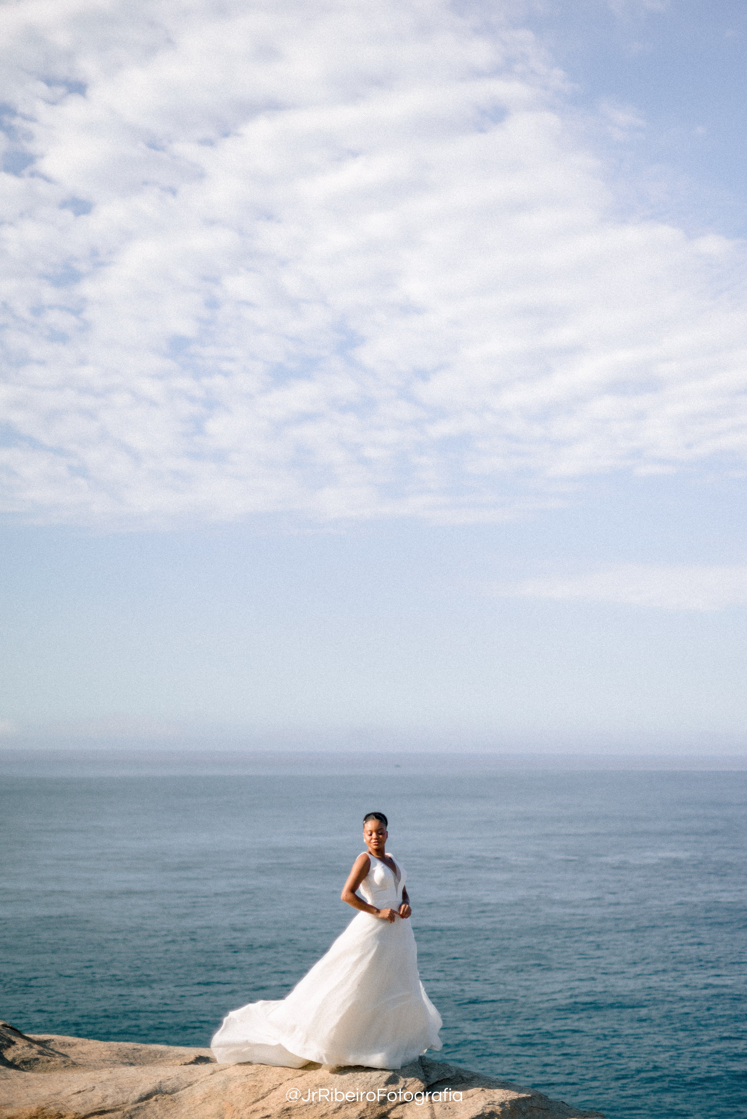 Véu & Mar | Editorial. Junior Ribeiro Fotografia