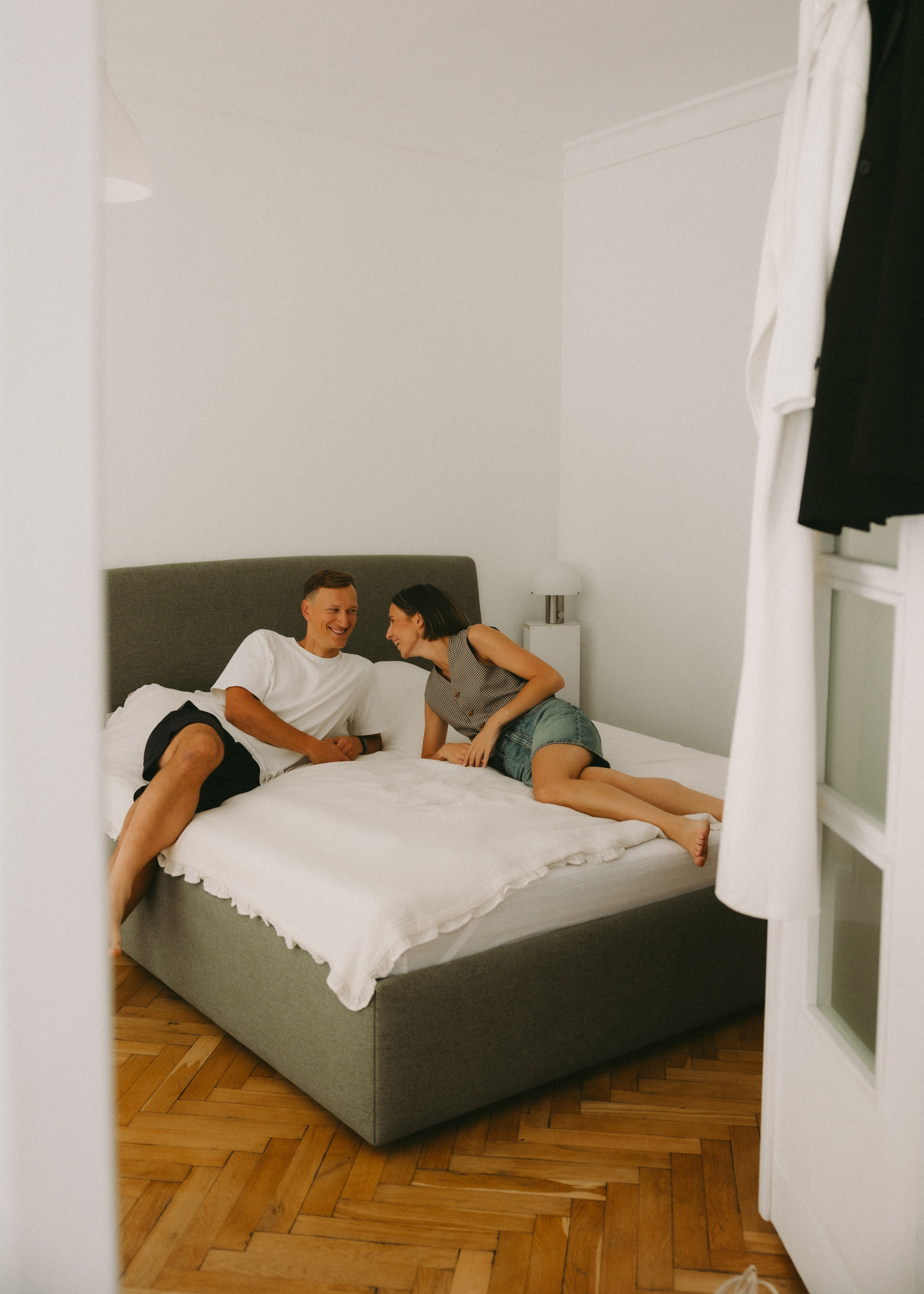 Miglė ir Mindaugas | 2024 | MIESTO VESTUVĖS. Vestuvių ir šeimų fotografė Lena Bondarenko / belove photo