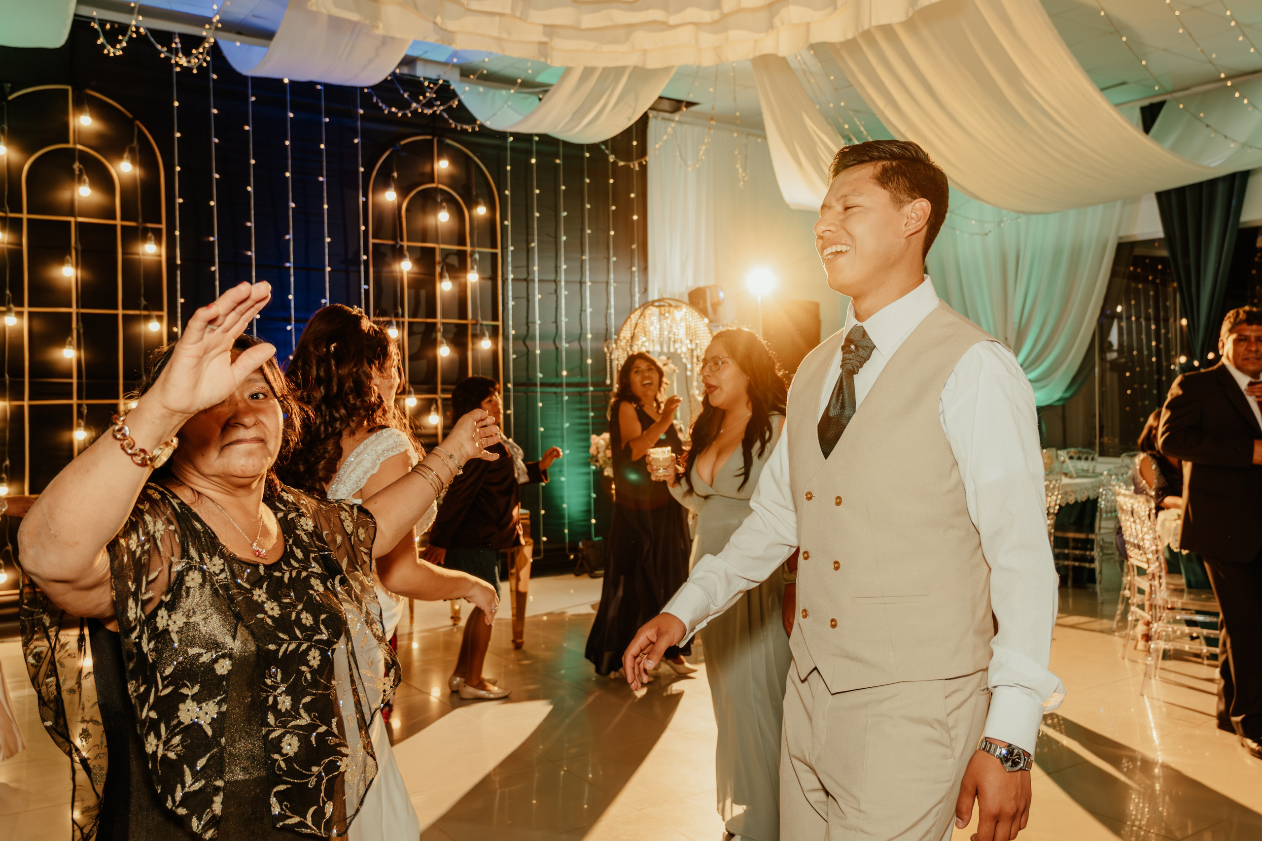 ANGIE + MANUEL BODA RELIGIOSA. Studio KVTA | Fotografía y Video de Bodas en Arequipa
