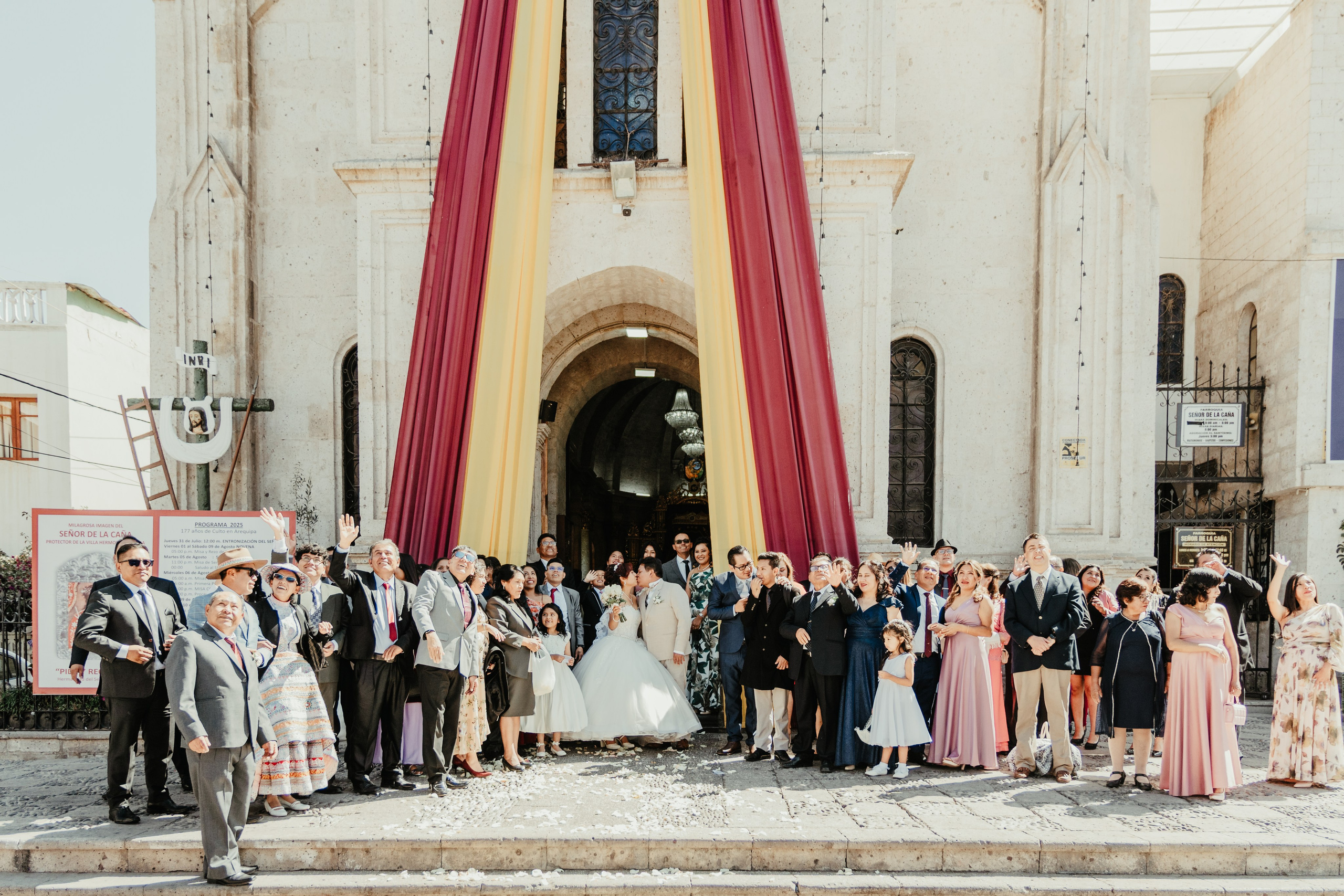 VANESSA + FRANKLIN BODA RELIGIOSA. Studio KVTA | Fotografía y Video de Bodas en Arequipa