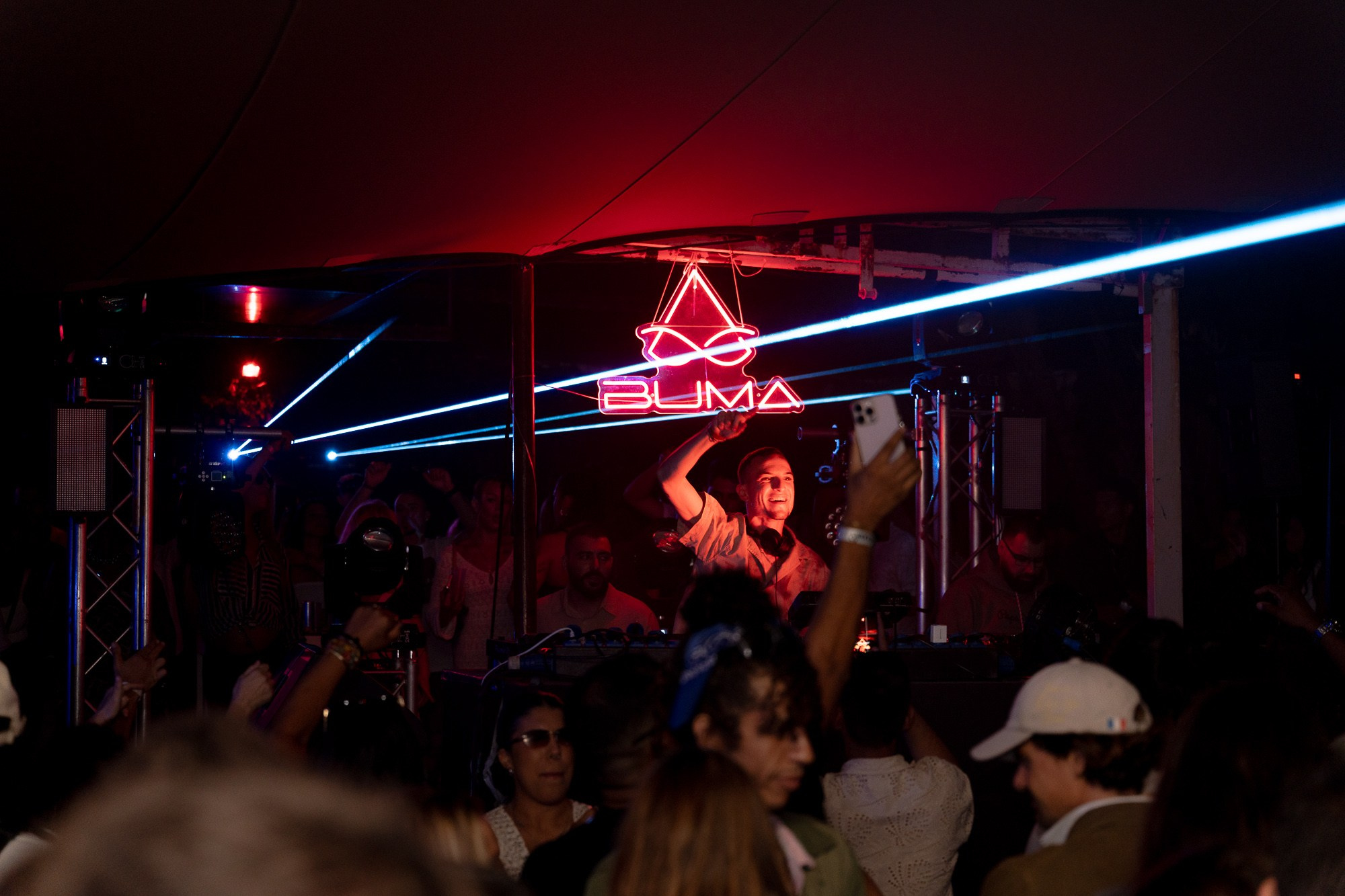BUMA — Wakiki — 2026. Photography and Videography in Lisbon — Júlio da Silva