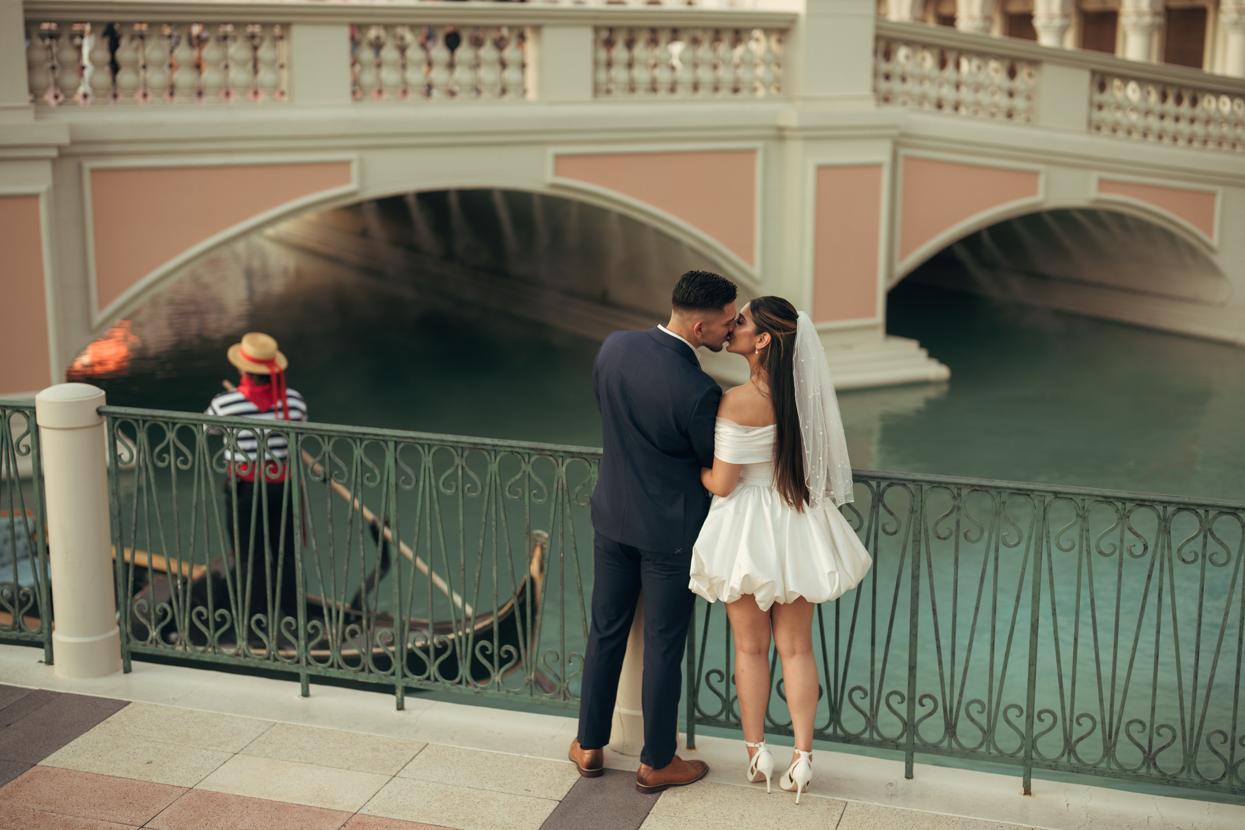 Genesis&Angel. Wedding & elopement photographer Viktoriya Kravtsov. Las Vegas