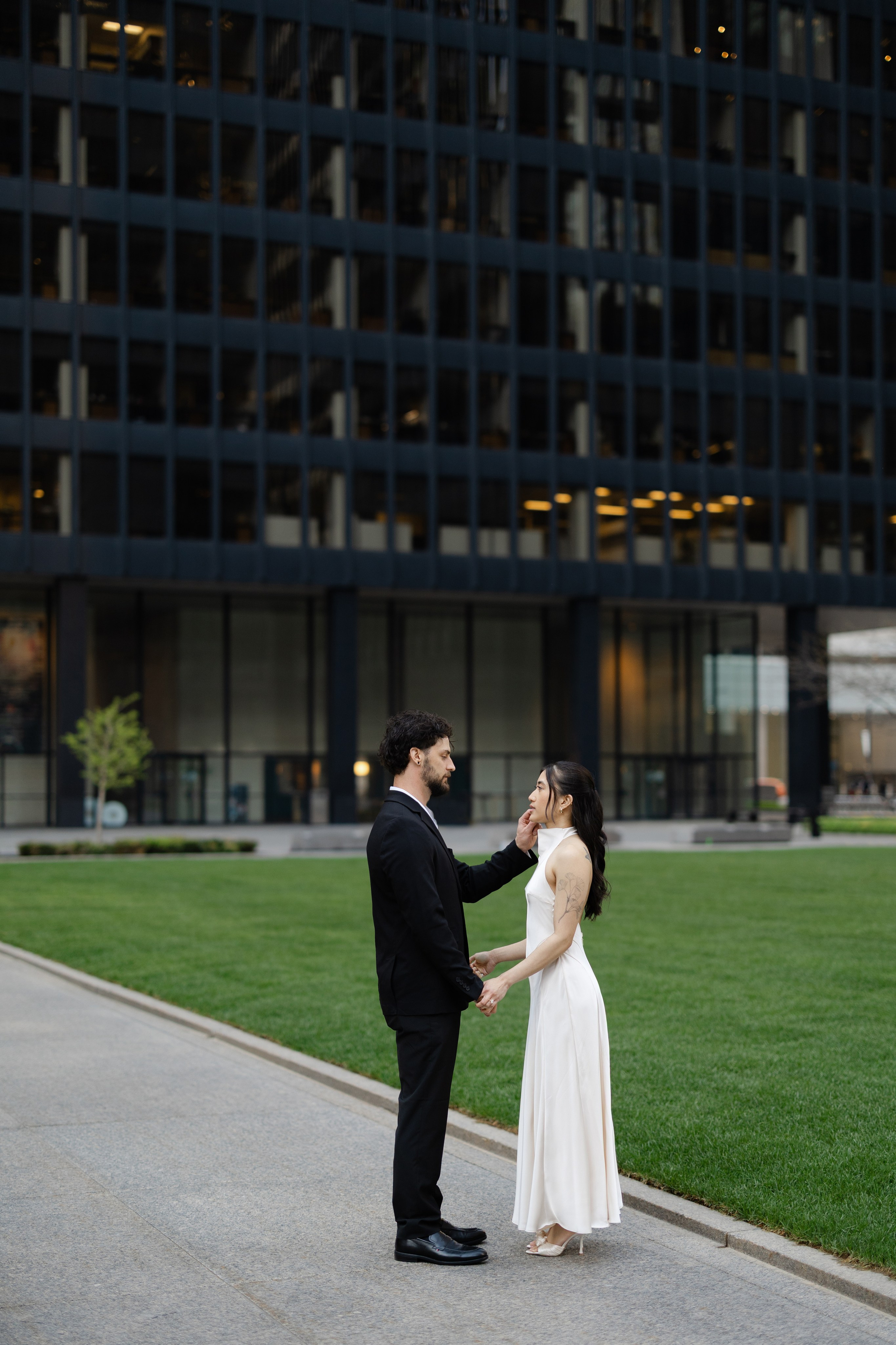 Engagement Session — Downtown Toronto. Anna Leb Photo