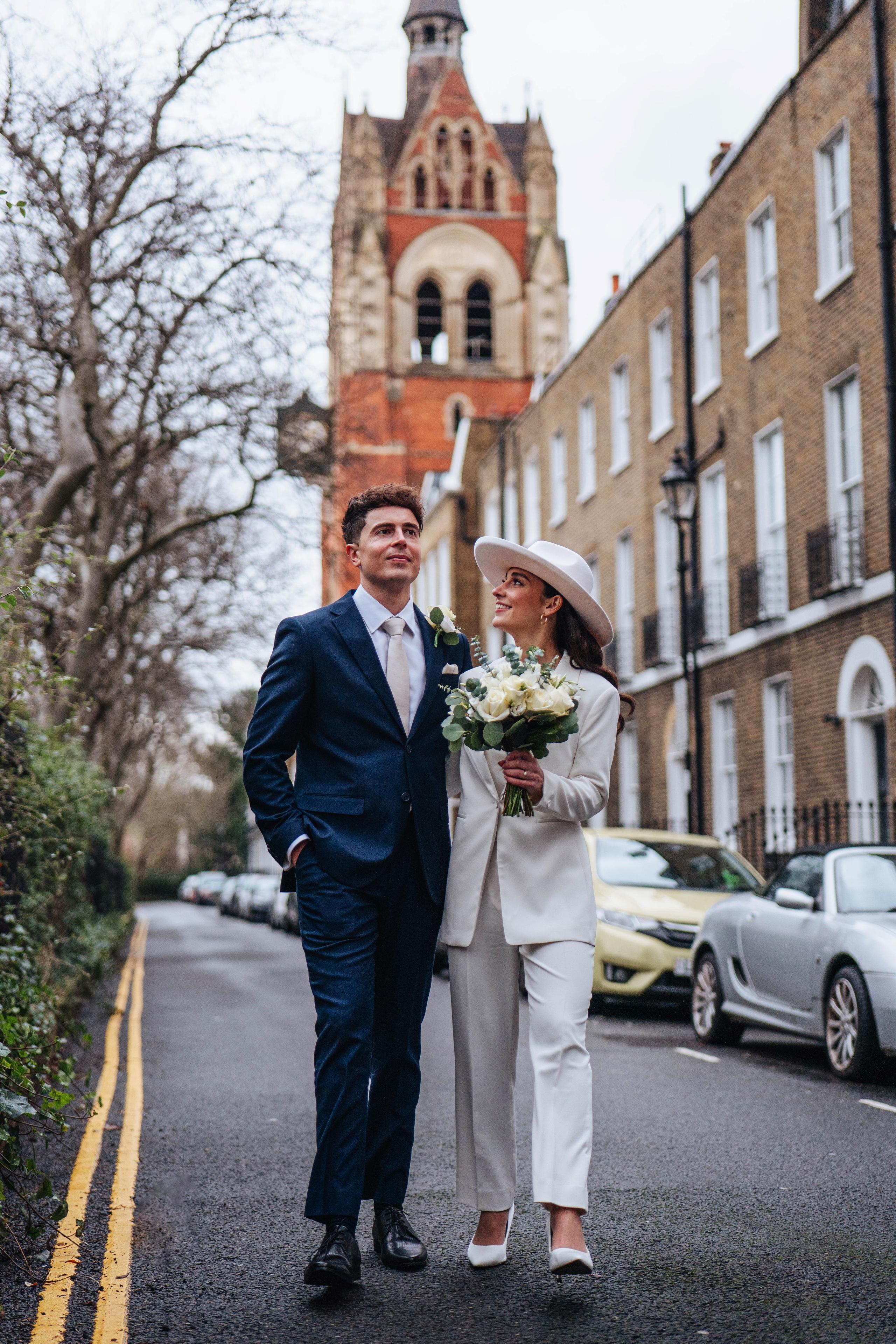 Stylish wedding in Islington, near Church close to Islington town hall