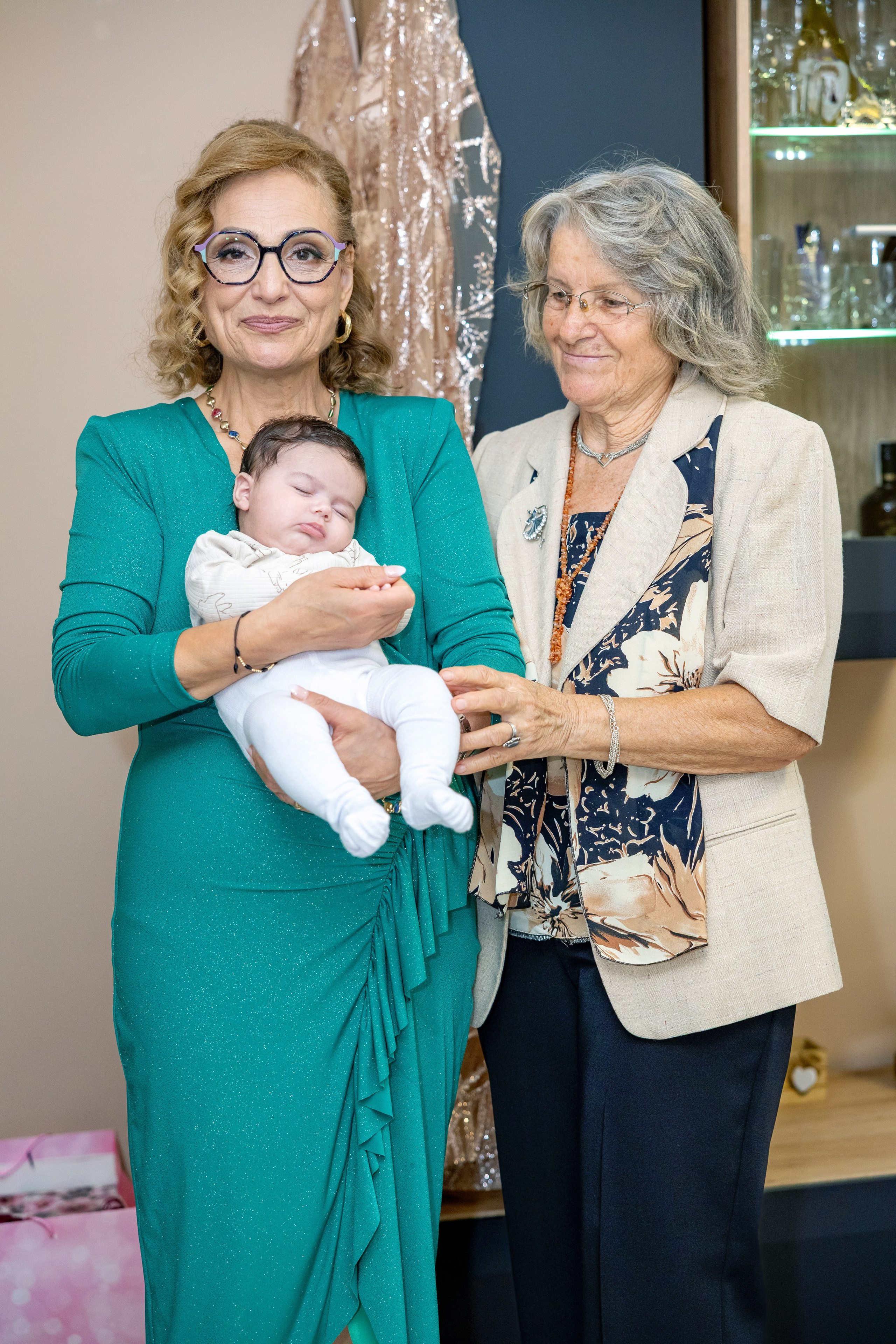 Andrei Sebastian. Moments By Gub