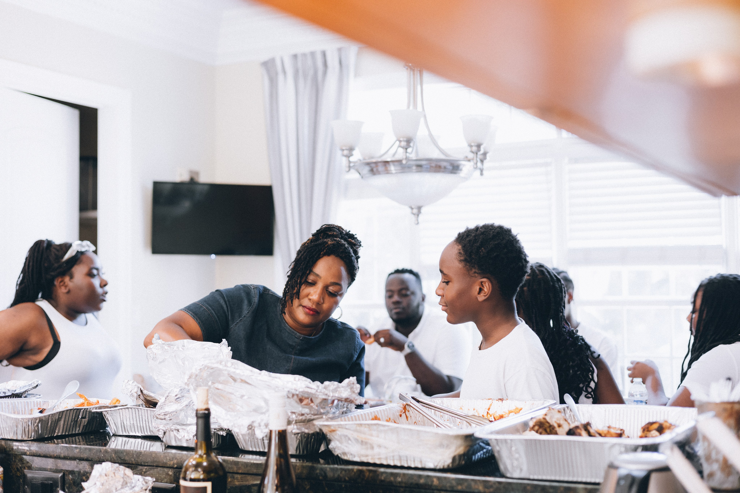 Mutotis Meeting. Sara Eulalia | Virginia Photographer