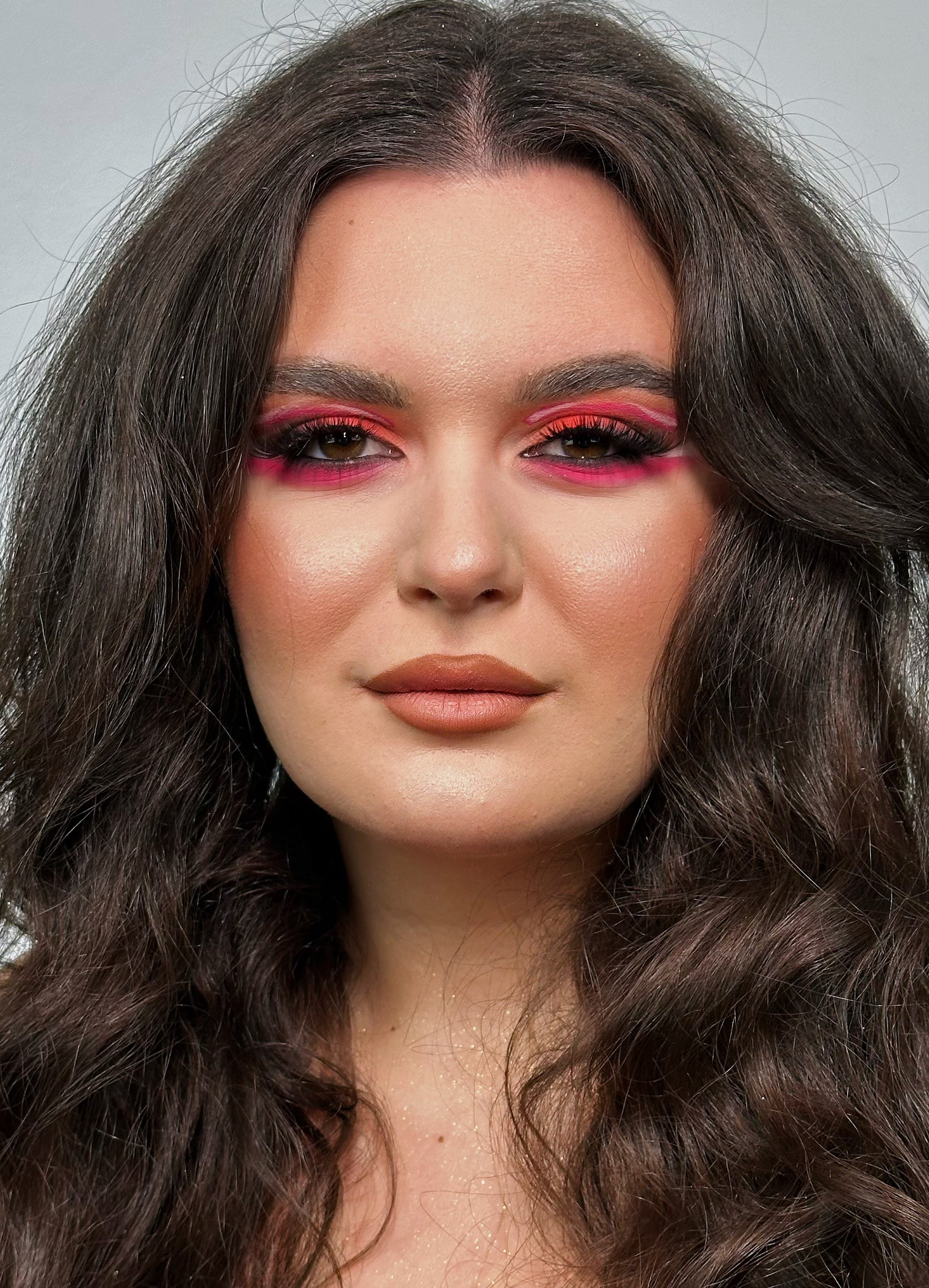 Makeup profesional Cluj-Napoca. Makeup artist, artist sprancene si laminare in Cluj-Napoca | Anca Vasilie