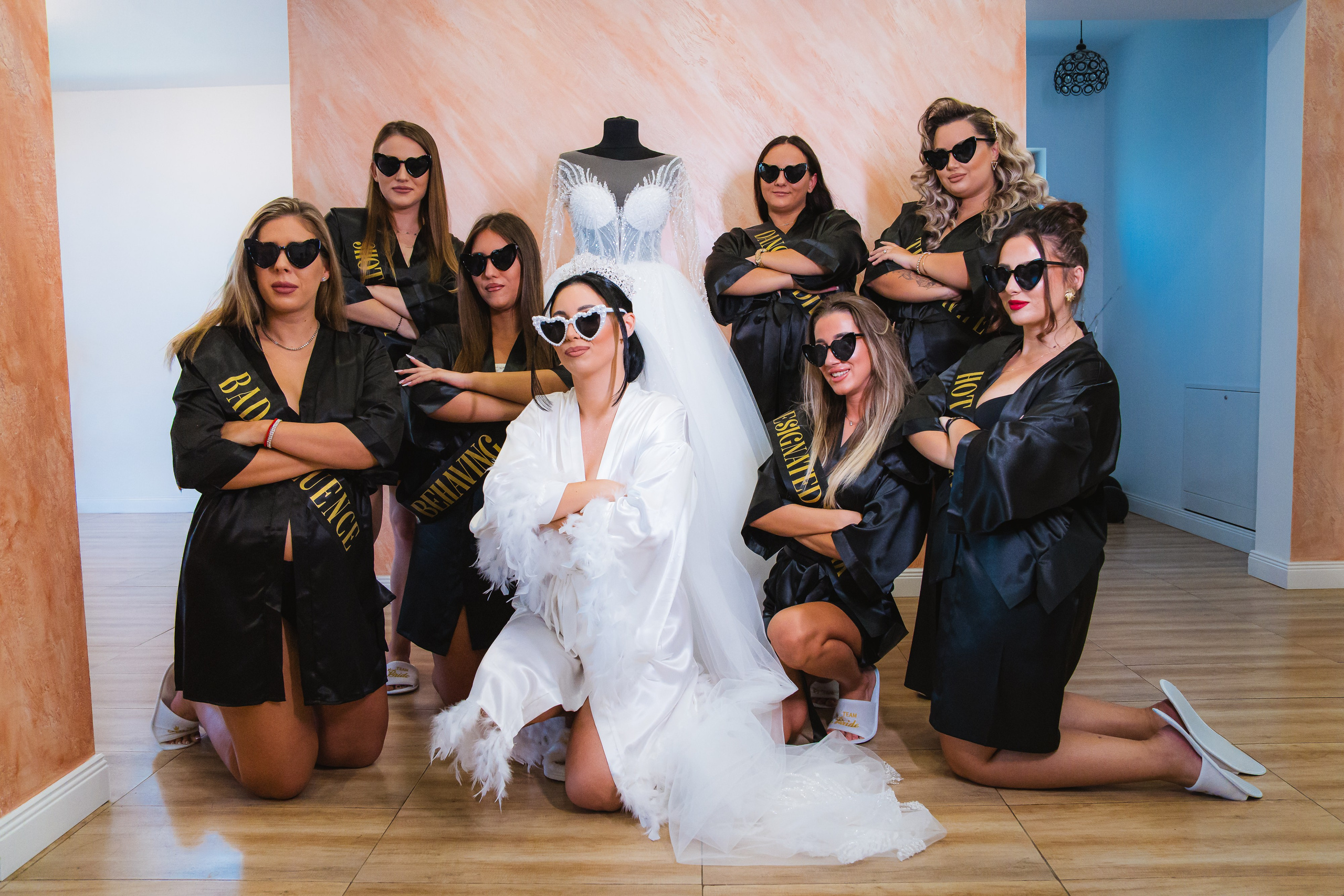 Bella & Adi. Foto Studio — Fotograf de evenimente, nunti, botezuri, portrete