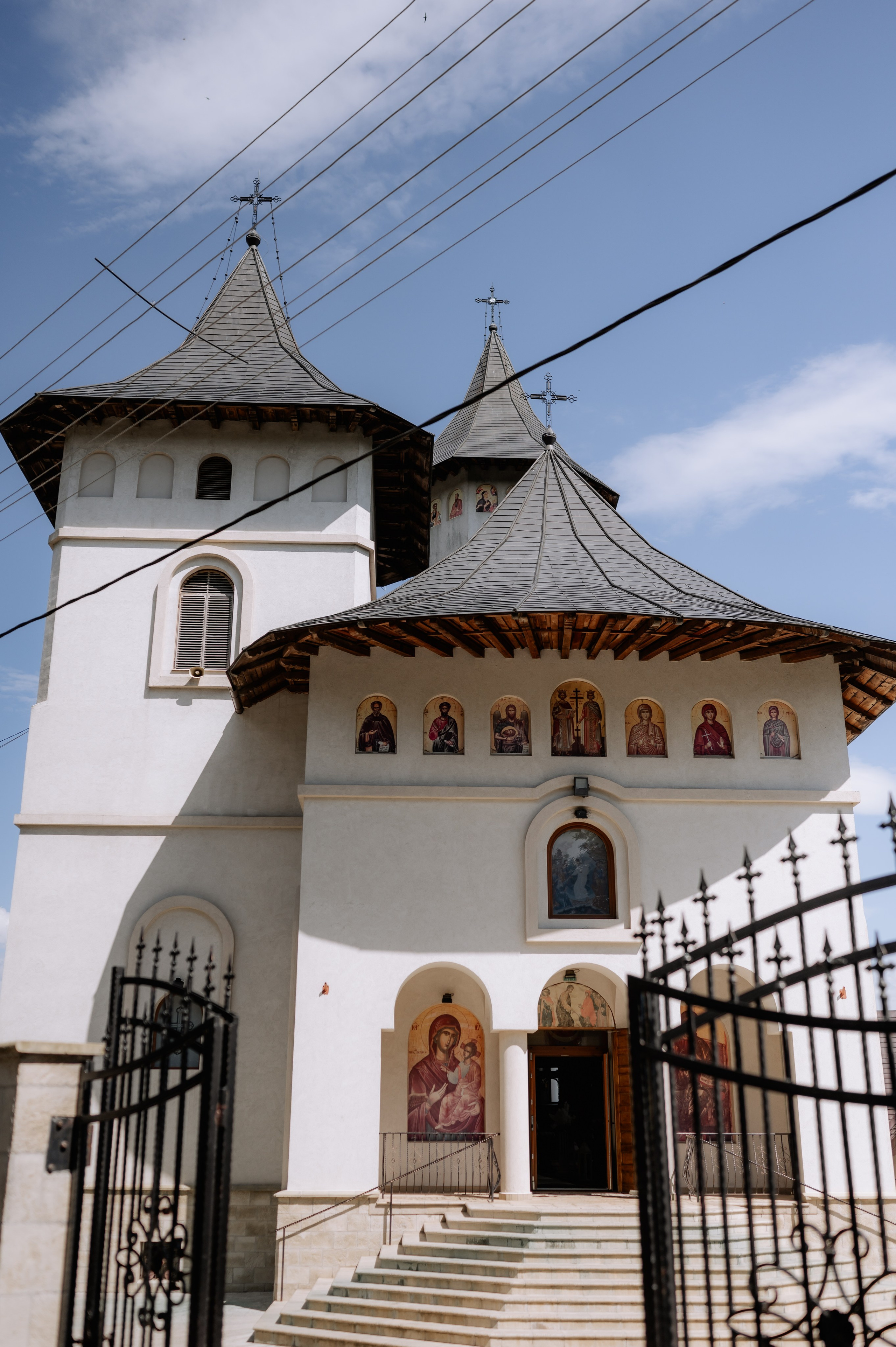 Nunta la Hotel Capitol Iasi. Proud Vision Weddings | Wedding Photography & Film — Servicii profesionale Foto Video Nunta Iasi