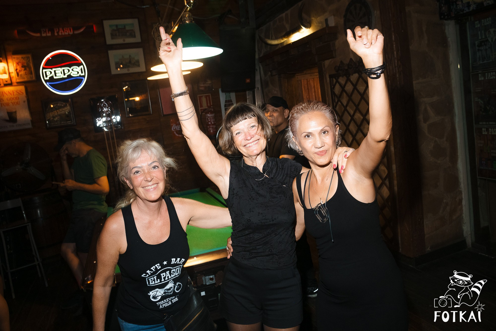 Jam Night в баре El Paso, Торревьеха — фоторепортаж живого джем-сейшена, июнь 2026 | FOTKAI
