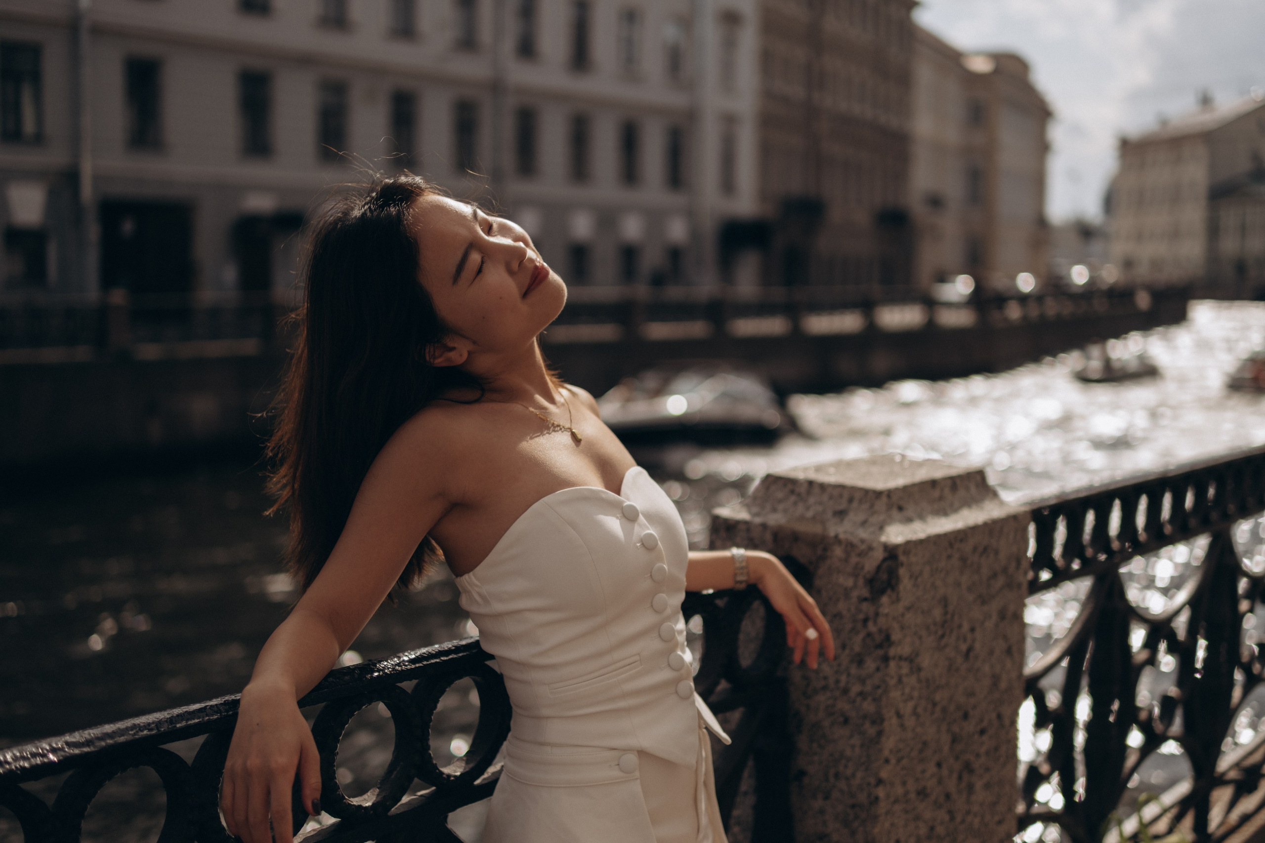 Neva River. Lens Captures Life