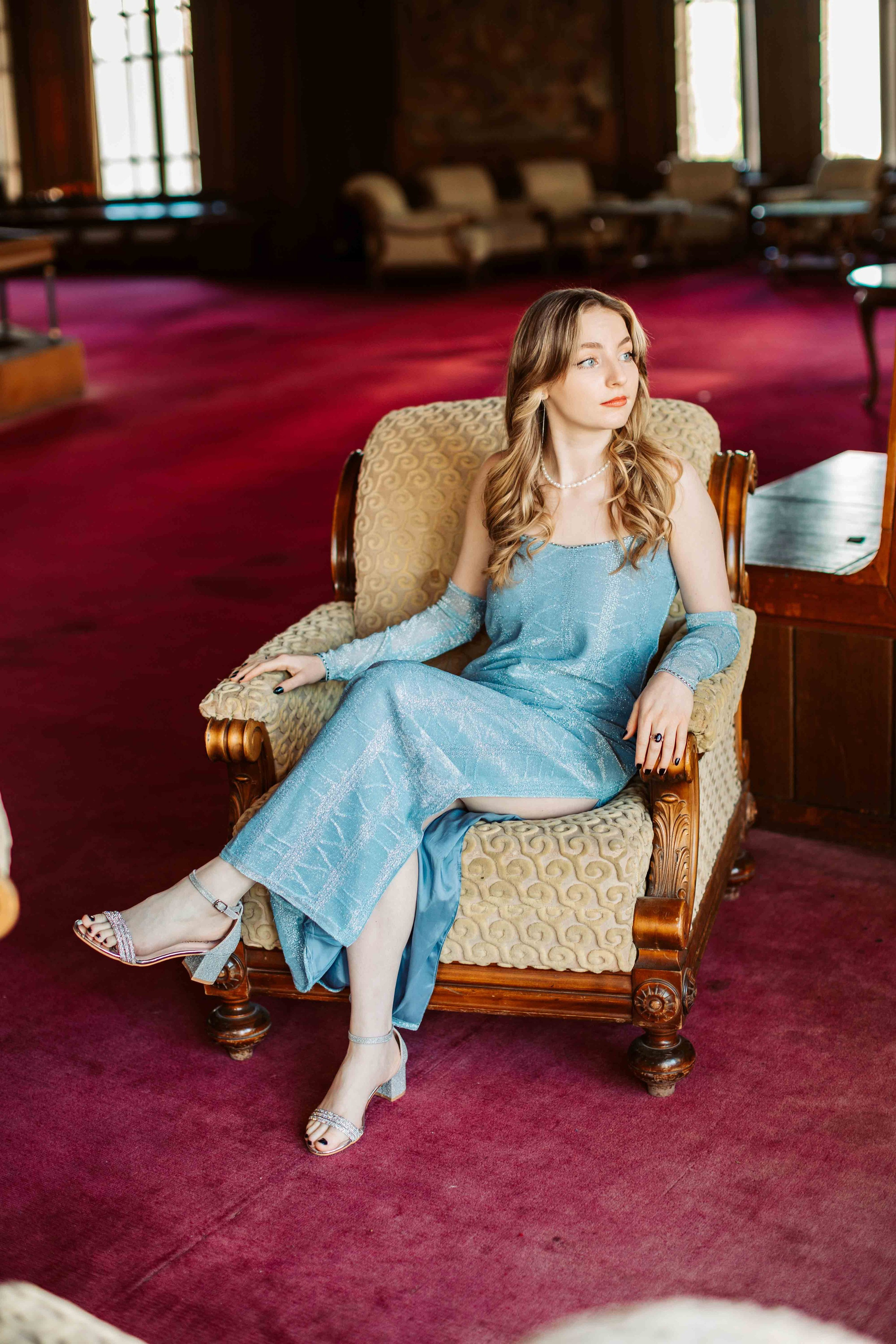 12C — Unirea. Contrast Studio