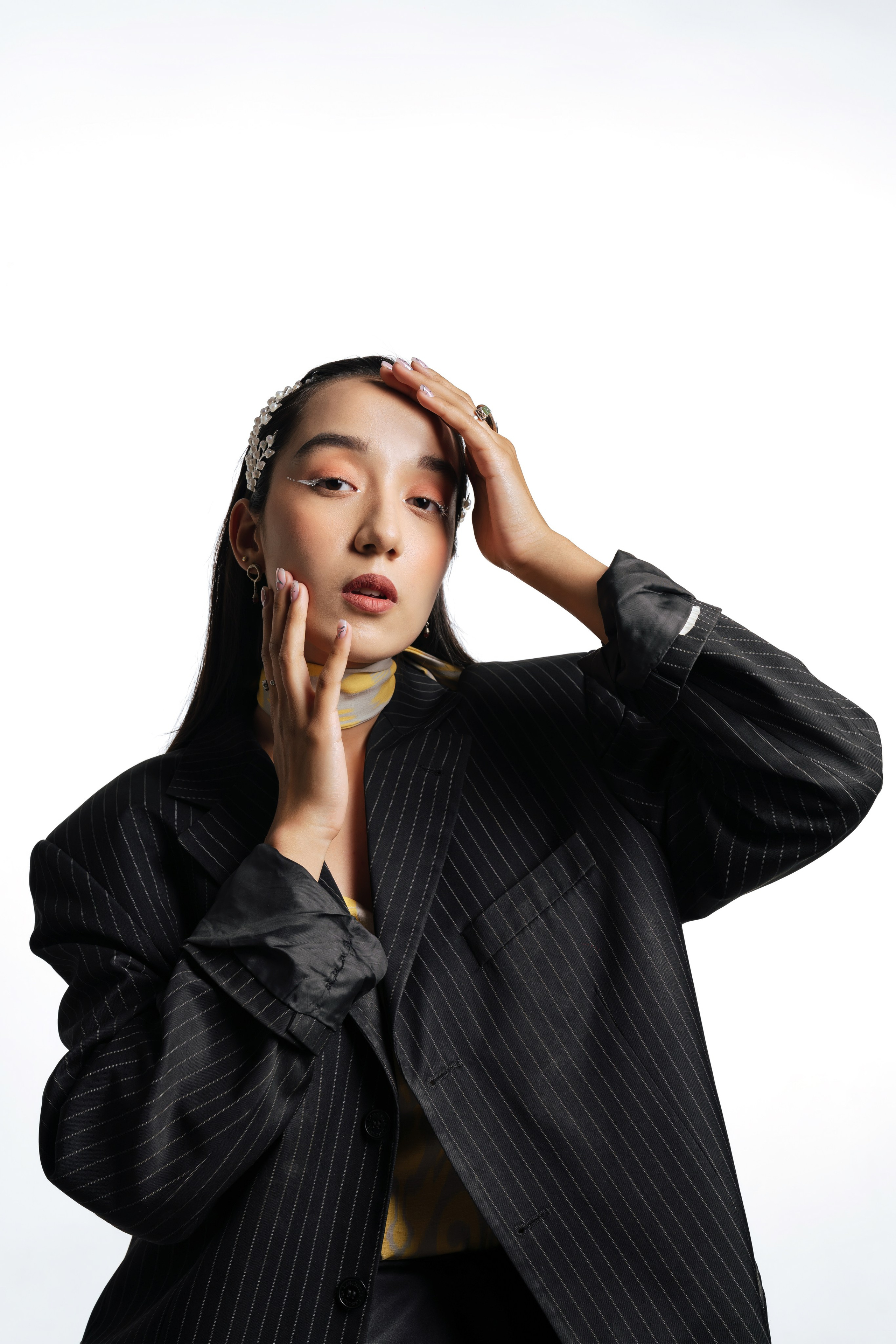 Бизнес-портрет на циклораме в Ташкенте. Фотограф в Узбекистане и Самарканде Джасур Марупов