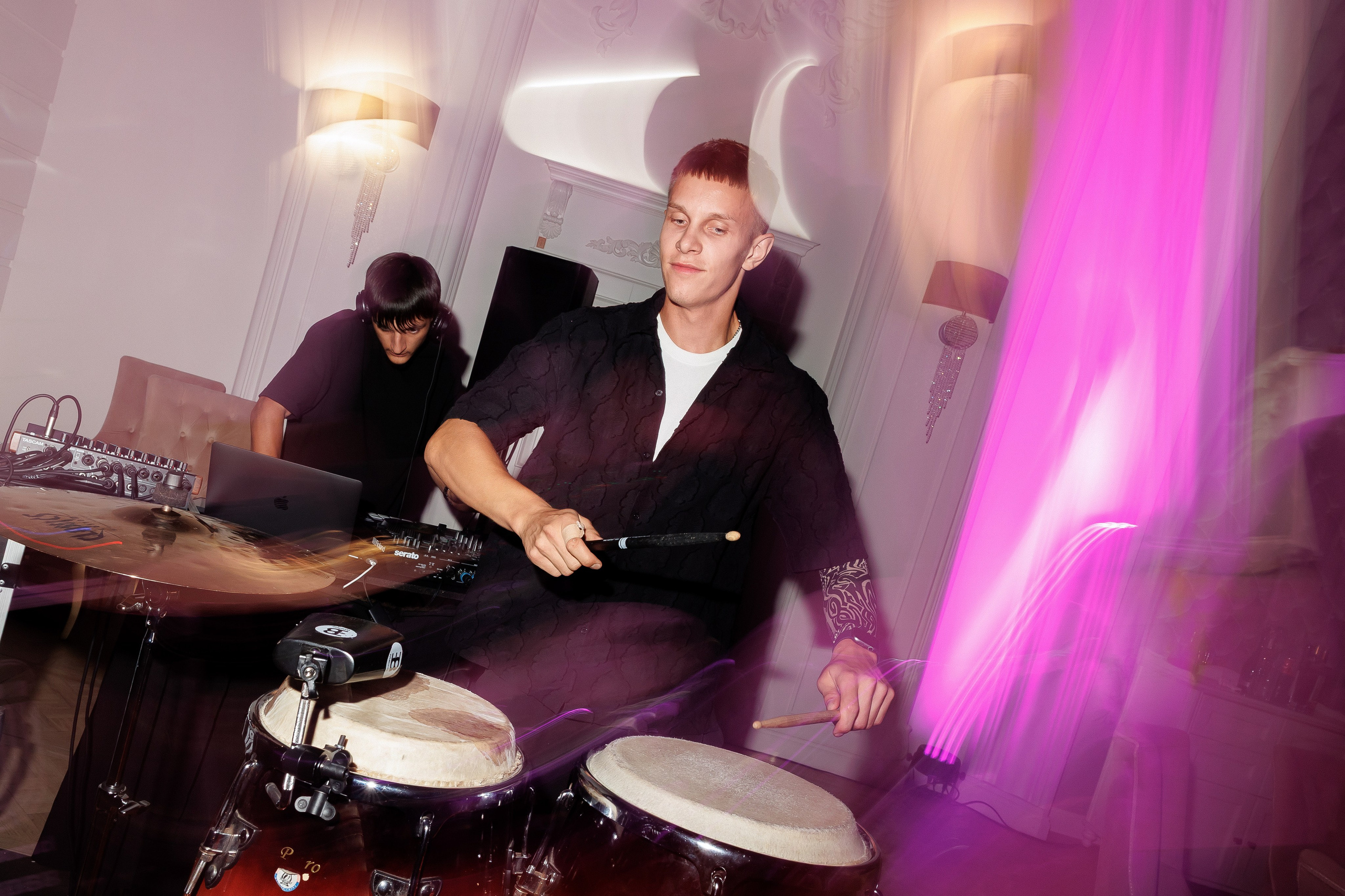 Eugen & Livia — Grand Elysee — Wedding Day. Servicii Foto și Video 067188353