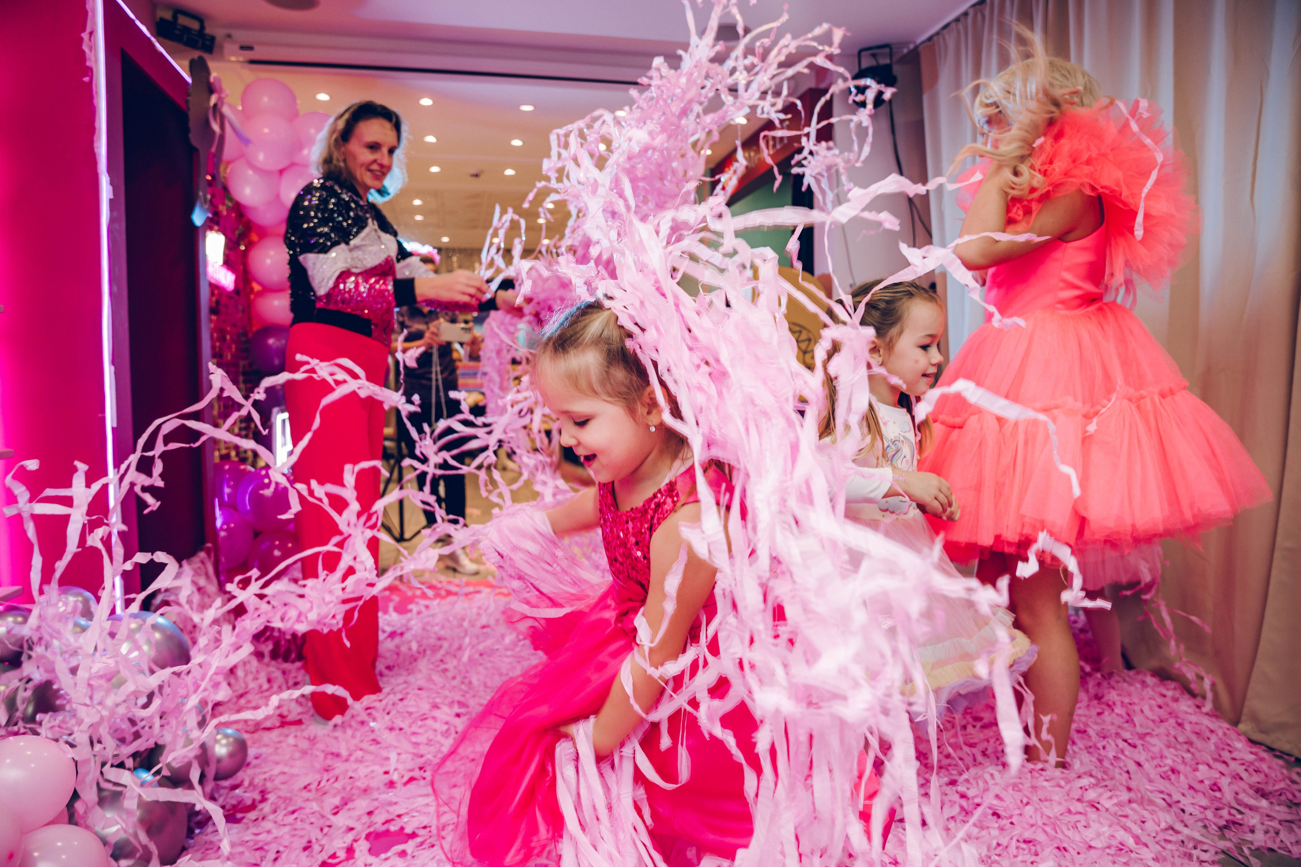 Geburtstag Party. Portrait family photographer in Berlin Elena Zakh