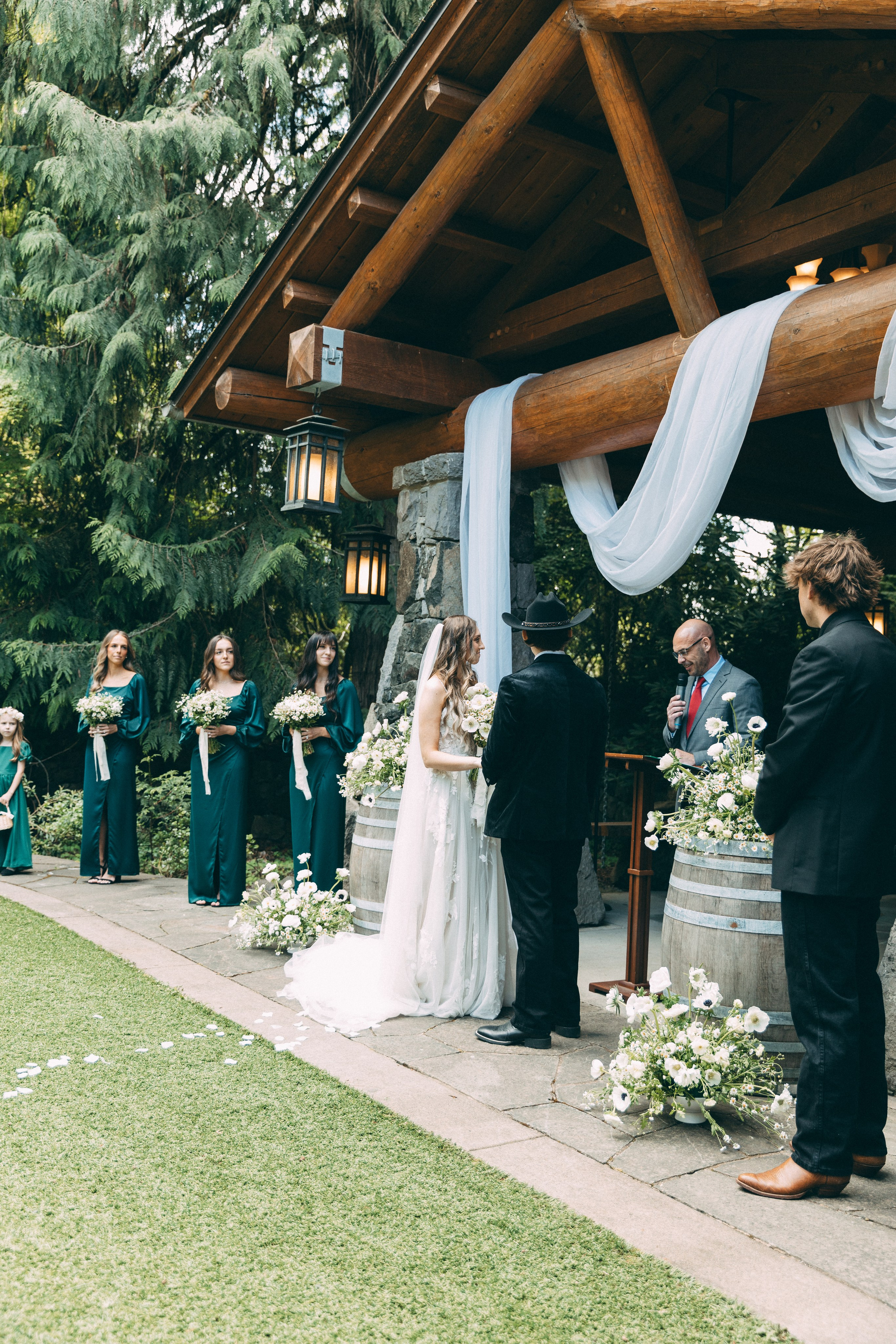 Wedding L&T. Family photographer in Vancouver WA Portland OR