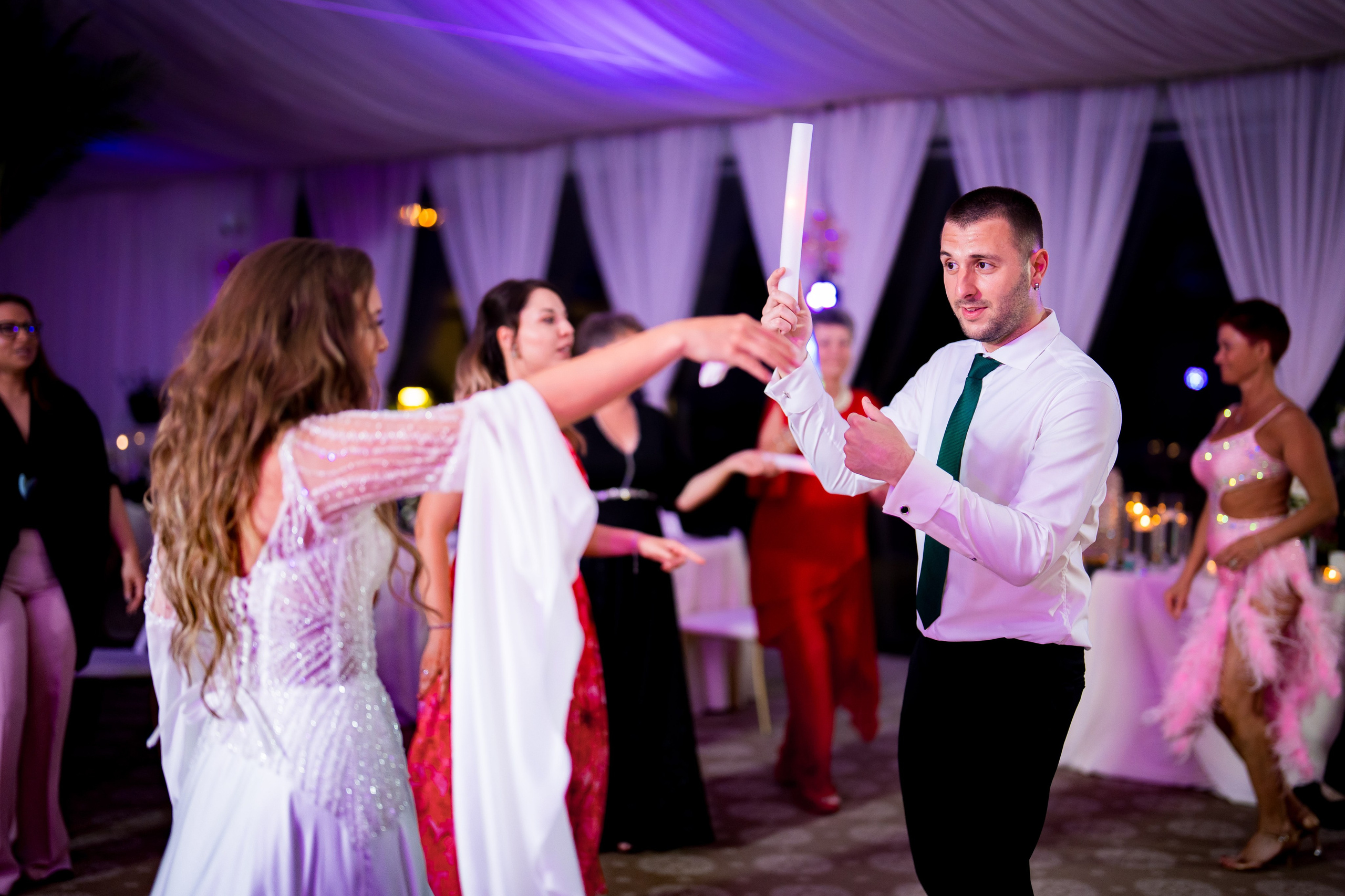 PARTY. Gabriel Florea — Fotograf nuntă București