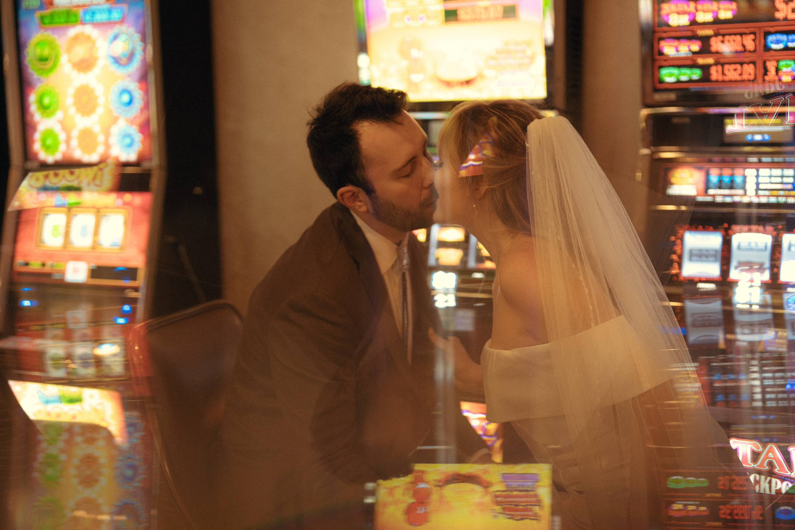 Camille&Jonathan. Wedding & elopement photographer Viktoriya Kravtsov. Las Vegas