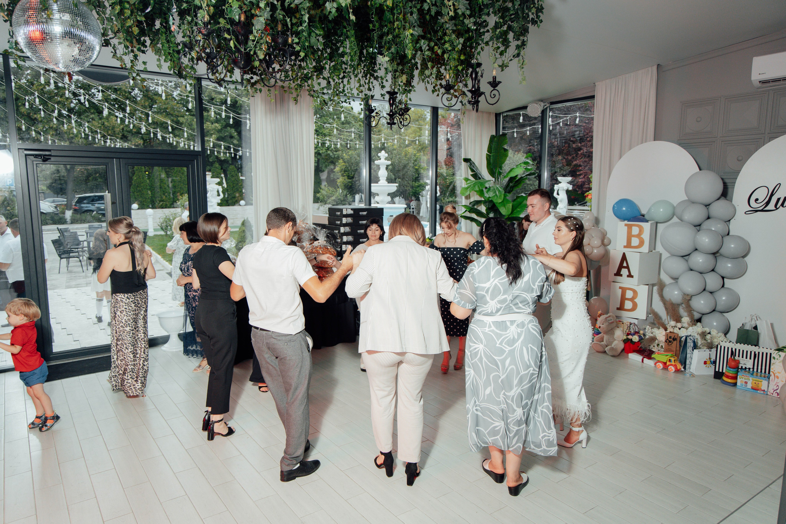 Cumetrie. Свадебный Фотограф, Детский и семейый Фотограф Молдова