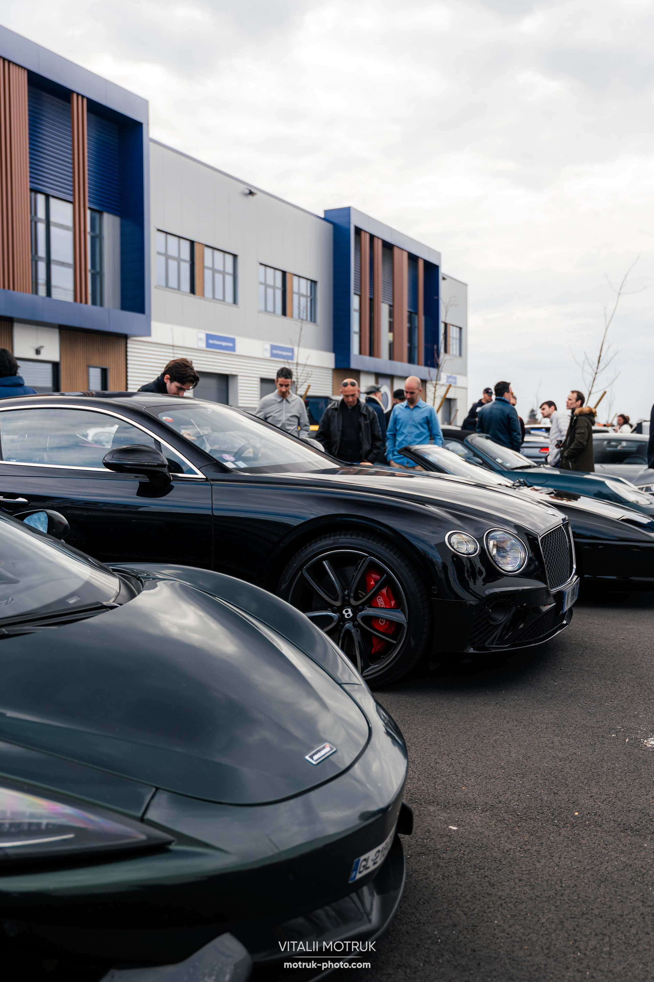 Cars and Coffee 9 mars — BEMA. Photographe de voitures à Paris — Vitalii Motruk