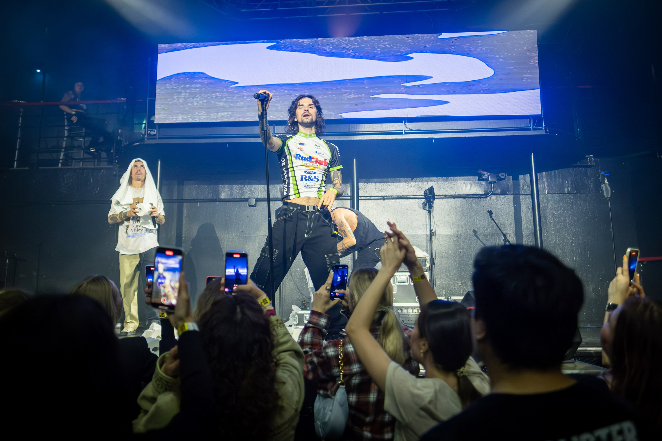 SHUMEI_YAKTAK_QUESTPISTOLS / 2023. Reportage concert portrait photography in the San Francisco Bay Area