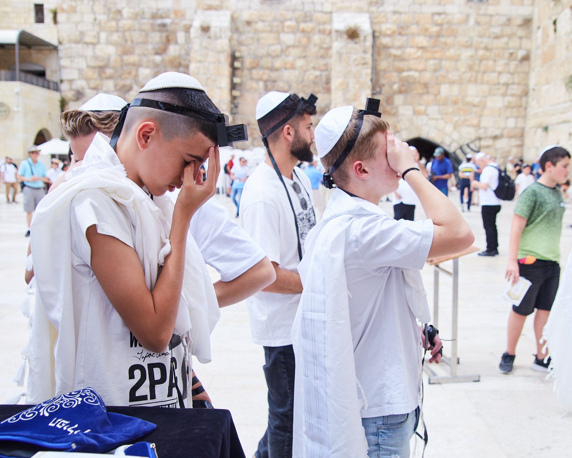 Бар-мицва на Котеле 2. Портретный и репортажный фотограф в Израиле Рома Бирман