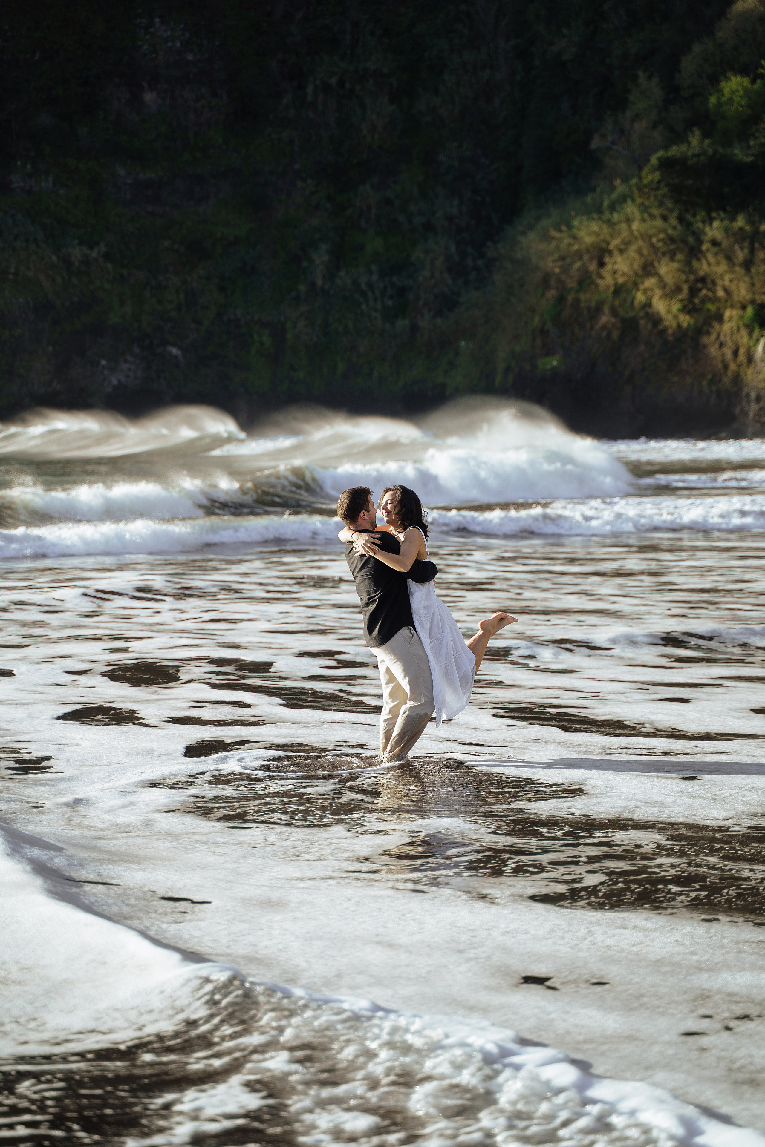 Morning Love Story Photoshoot on Seixal Beach | Madeira Photographer. Your photographer in Madeira