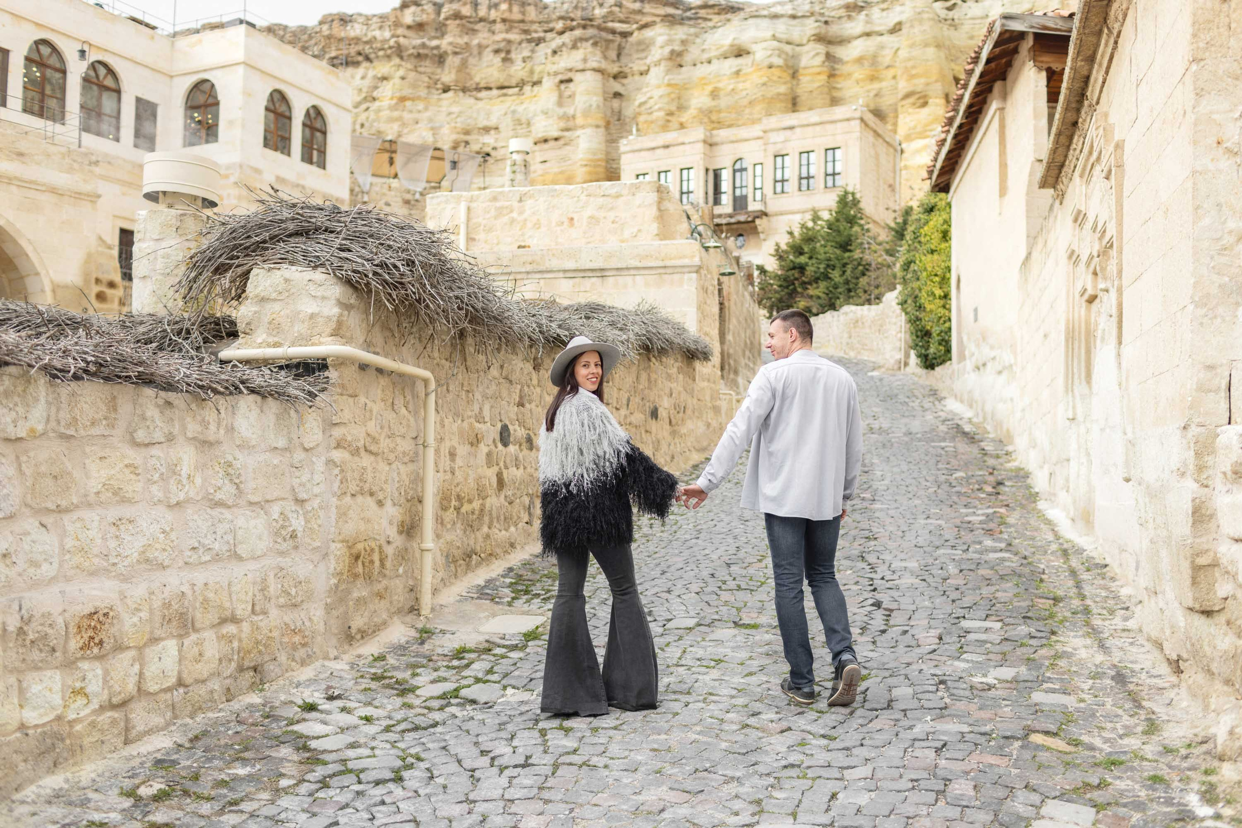 Stylish Photoshoot in the Charming Streets and Valleys of Cappadocia. Julia Ganch I Fashion Wedding Photography I Cappadocia Turkey