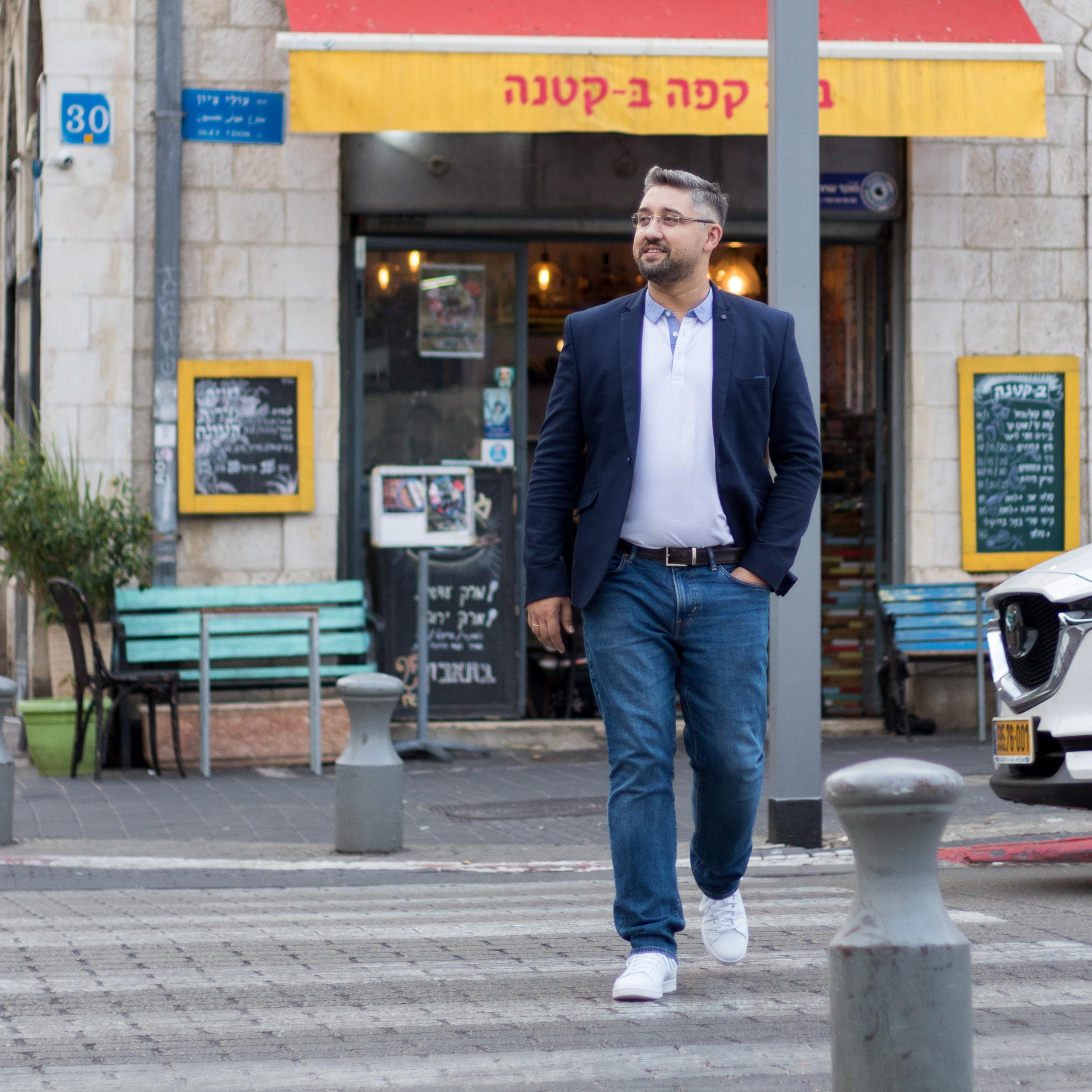 Раввин — Беньямин Минич. Визуальный брендинг