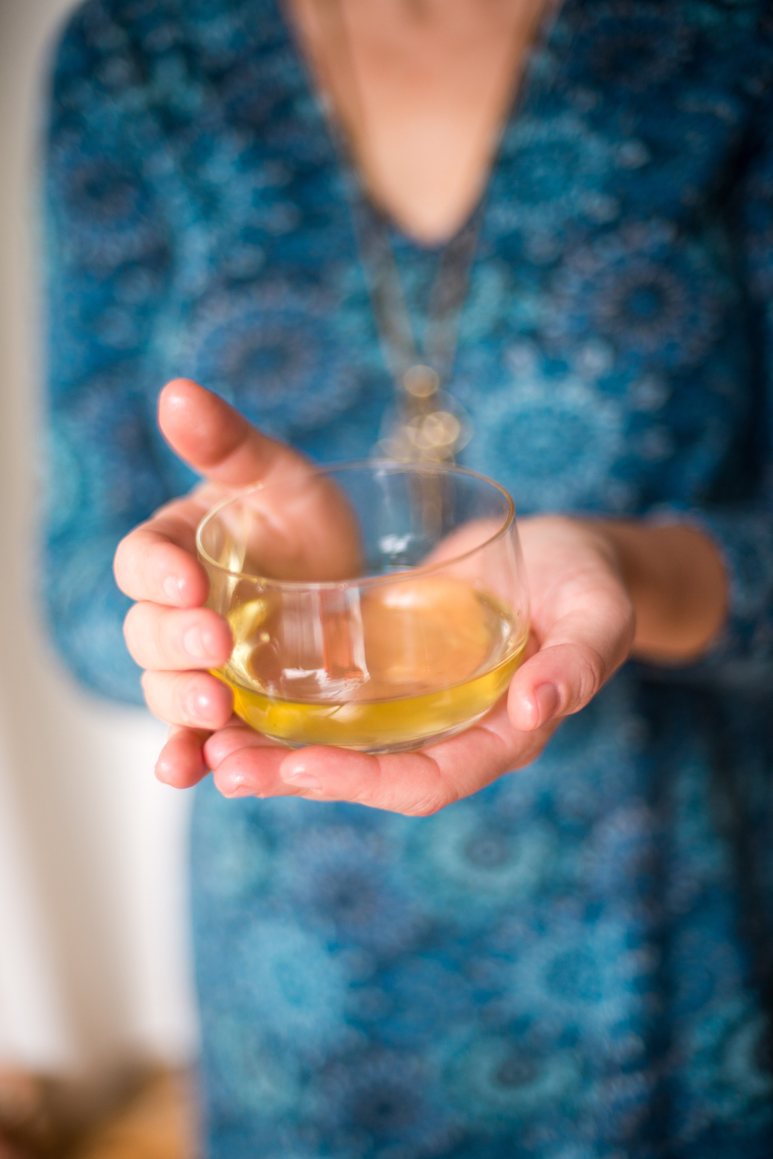 Массаж для женщин — Яна Теслер. Визуальный брендинг