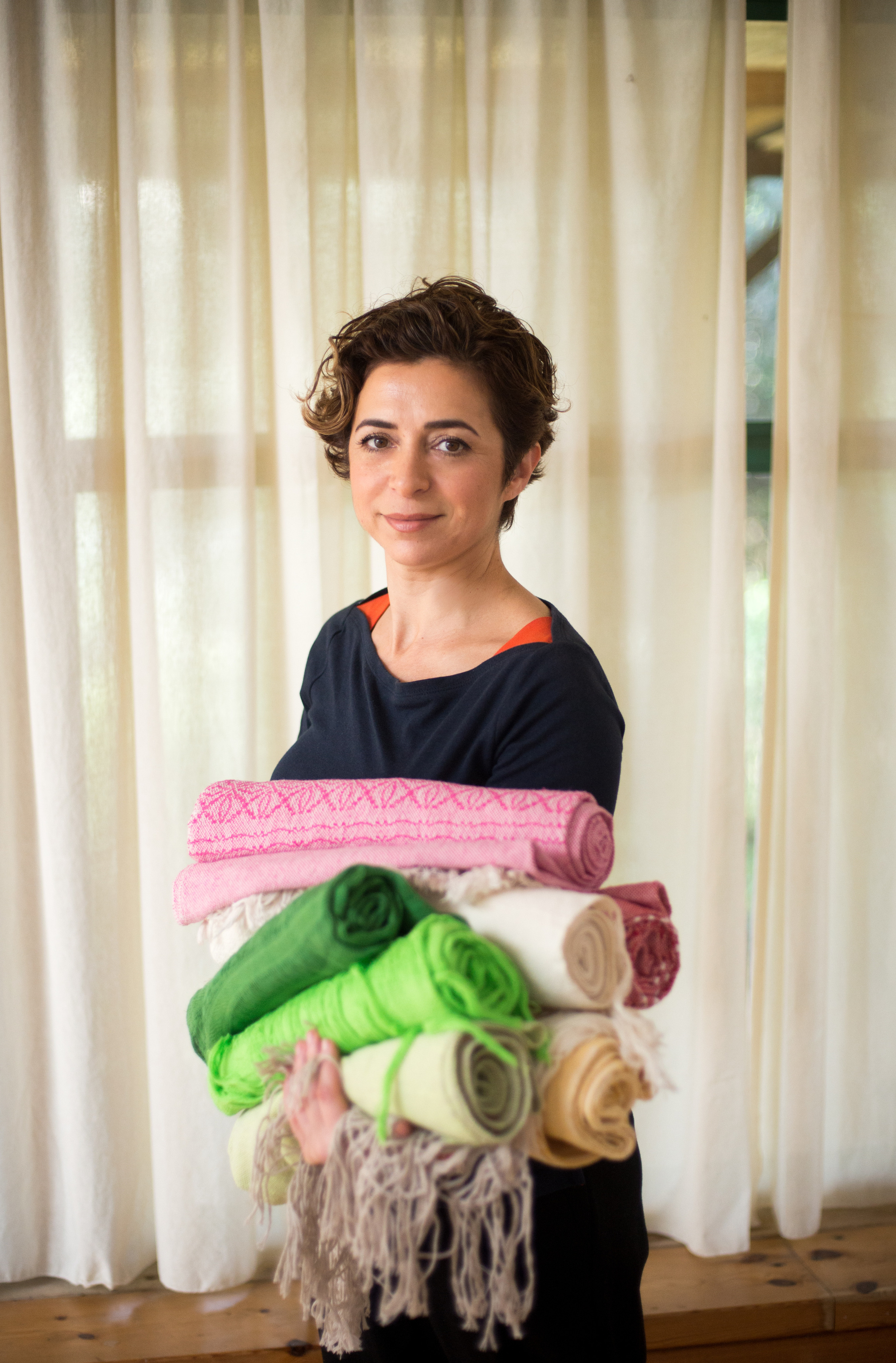 Массаж для женщин — Яна Теслер. Визуальный брендинг